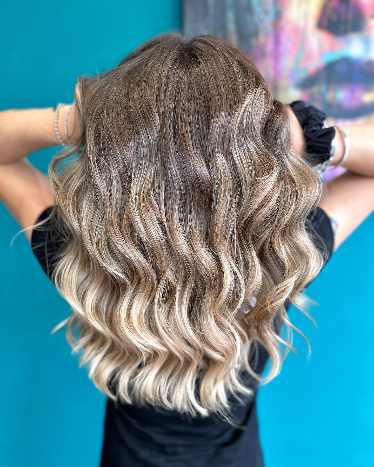 Biondo freddo sulle punte, che cosa ne pensi? โ๏ธ
#gheisha #hairspa #capelli #capellilunghi
