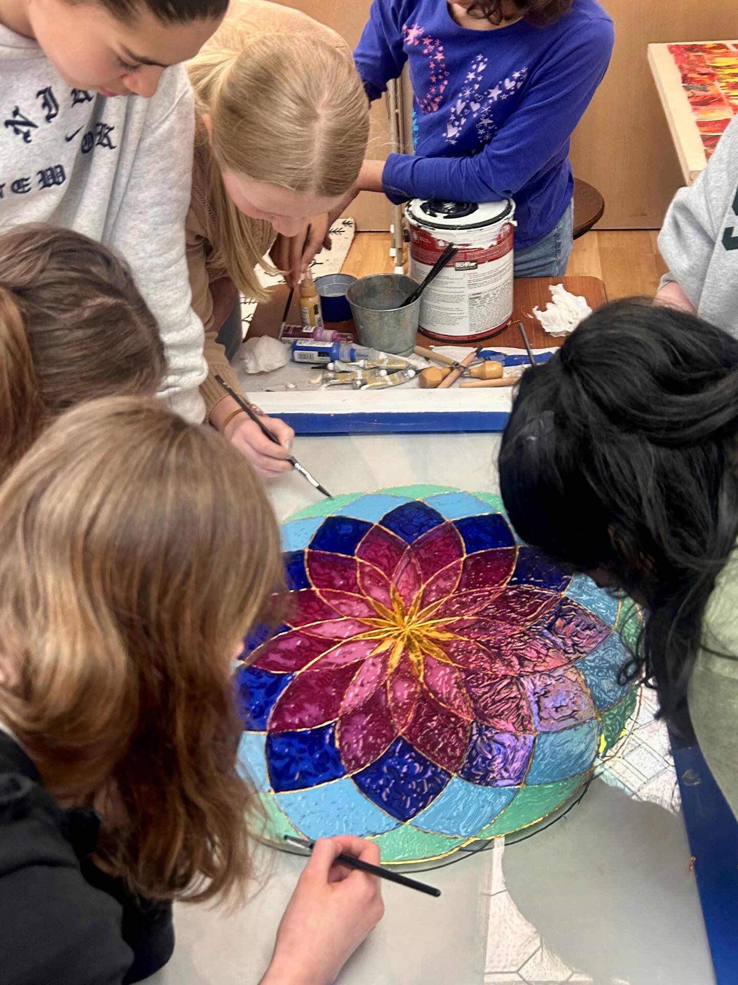 ✨ Gala Class Art Project Spotlight: Grades 5-6 ✨
Over the past month, Grade 6 students have been working together to craft glass painting as an extension of their Geometry block. This captivating geometric glass painting showcases the balance of precision and creativity achieved by Grade 6 students. Featuring bold shapes, symmetry, and harmonious color combinations, the design reflects an exploration of pattern, form, and spatial awareness.
Meanwhile, Grade 5 students have been working together to craft a large coil pot as an extension of their Greek Mythology block. Each child had an opportunity to build their own clay pots as well as contribute to the design of a community coil pot.
2 days till Gala! Stay tuned as we continue highlighting more incredible class creations tomorrow! ✨
#ECS #eastsidecommunityschool #waldorf #studentart #schoolgala