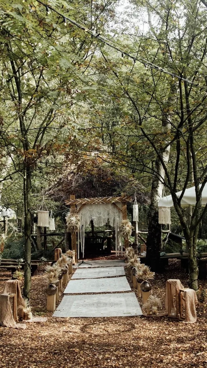 Bring on the sunshine and our 2026 weddings at @cheshirewoodlandweddings 💒
We just love dressing the #woodland at #cheshirewoodlandweddings and we can’t wait to be back this year!
Who else loves the idea of a #woodlandwedding 🫶
Cover photos @stellafotos
#weddinginspo