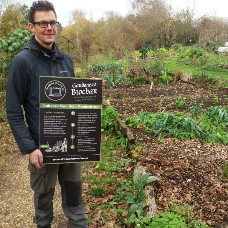 Biochar for Minstead Study Centre
Yesterday we were pleased to deliver a bulk bag of both enriched and gardeners biochar to Adam the Head Gardener to aid his growing of vegetables for the centre. We are proud to support such a worthy environmental project and hope the youngsters passing through might get to learn the value of adding carbon back into the soil!
#biochar #carboncapture #charcoal #gardenersworld