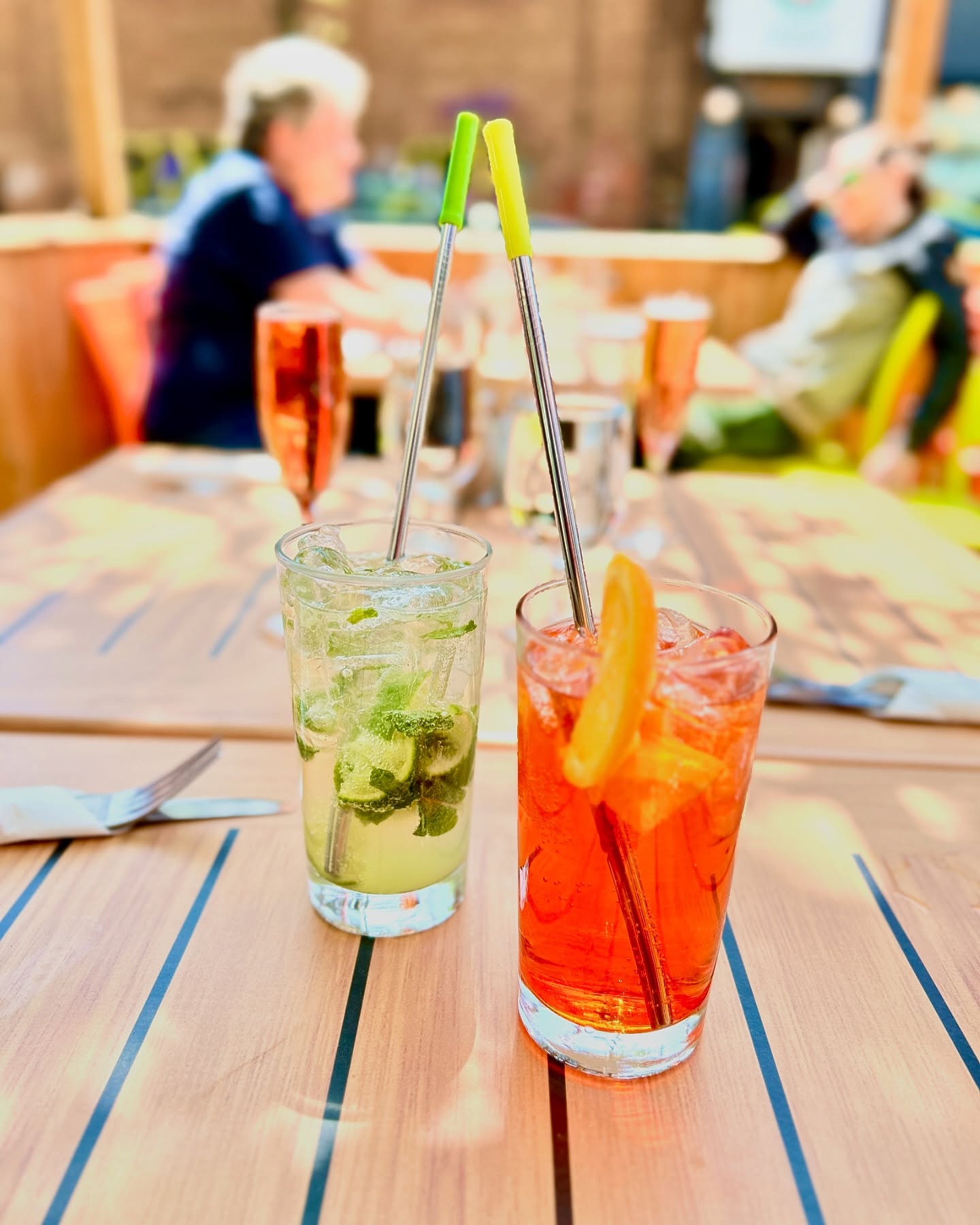 La terrasse est ouverte!! 🍹😎