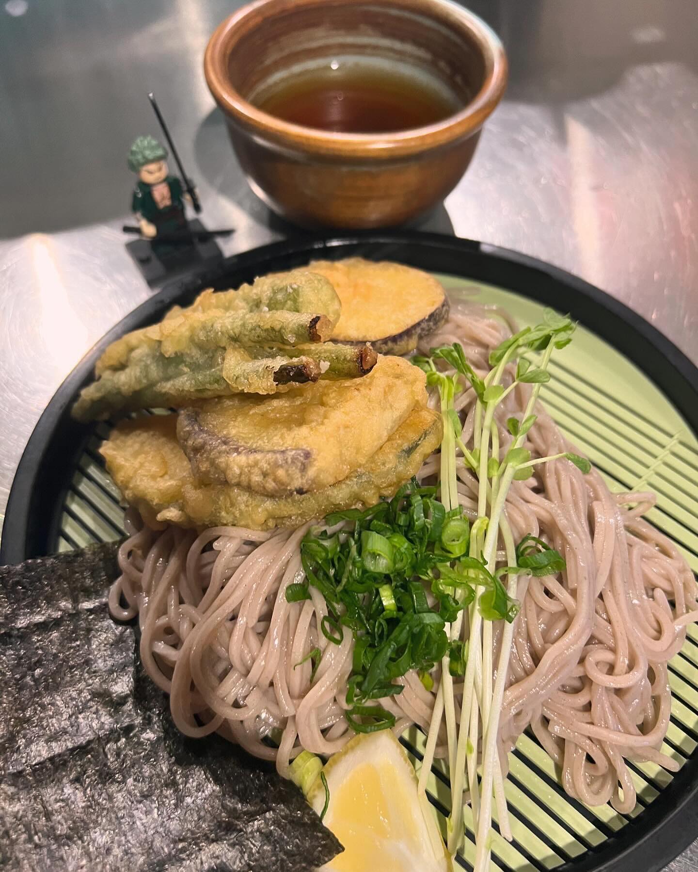 As the weather warms up, indulge in the refreshing cold soba or chilled noodles at Maki and Ramen. Paired perfectly with a selection of Japanese small bites, it’s the seasonal treat your taste buds have been waiting for #sydney #sydneyeats #sydneyfood #sydneyjapanesefood #sydneyjapanese #sydneyjapaneserestaurant #sydneyfoodie #urbanlistedsydney #sydneylife #sydneylocal #sydneyaustralia #sydneyspring #sydneywinter #sydneystreetfood #sydneystreets #sydneyfoodies #innerwest #innerwestsydney #innerwestisbest #innerwestmums #innerwestlife