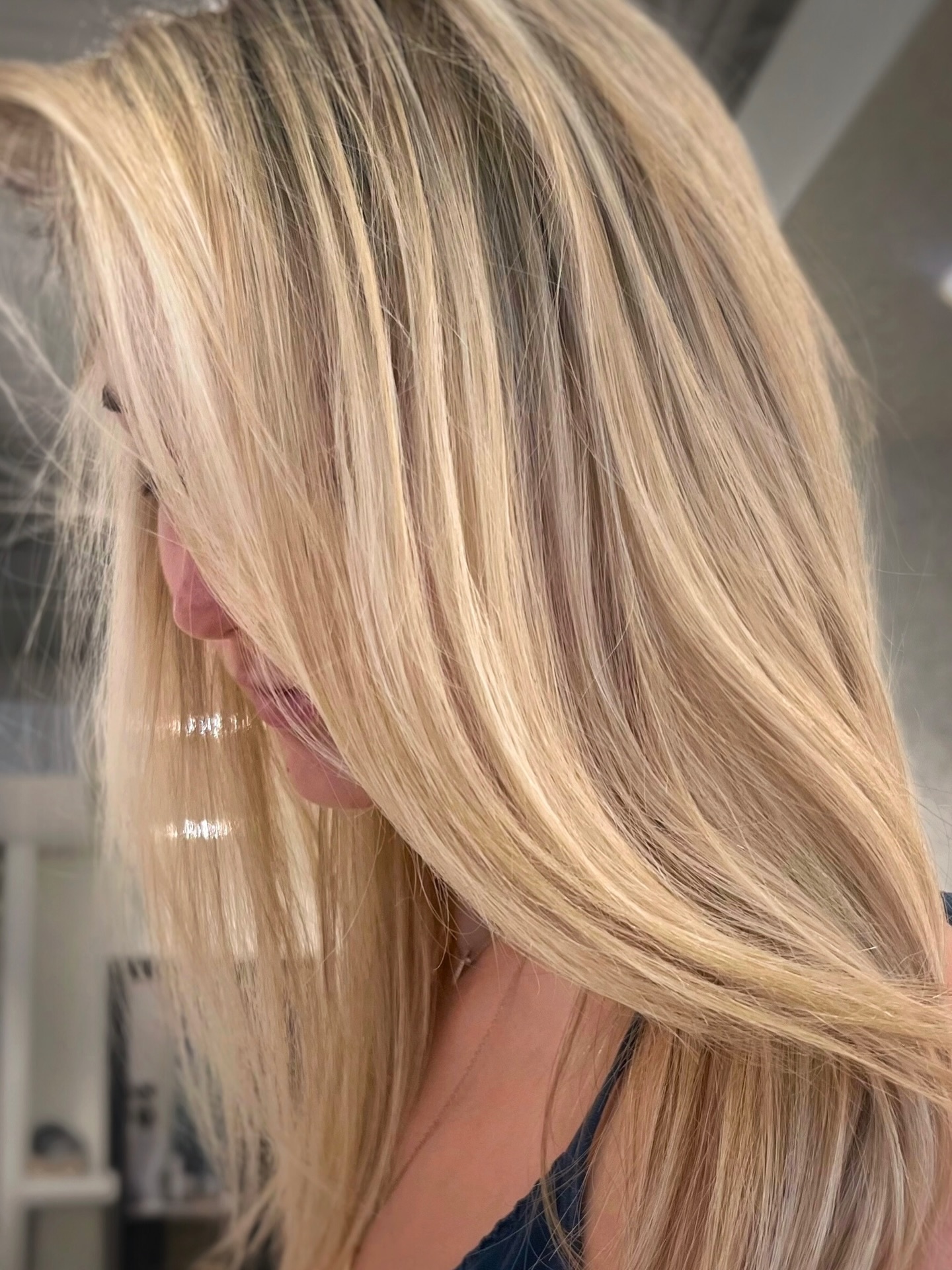 ✨This is your sign to book your blonde refresh
Hair by @amandam.beauty
#springhaircolor #blondegoals #orlandobalayage #orlandohairstylists #windermerefl