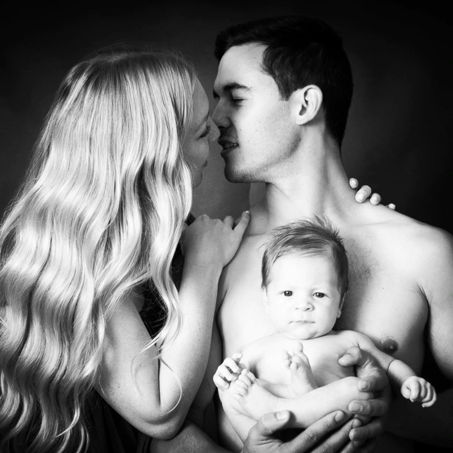 Sensational and emotional images created with Angela Scott at her Greylynn studio in Auckland New Zealand.....
Enjoy the process...fall in love with your partner after she has given birth to your child....value her by blessing her with the purchase of professional image making...
Packages available
Pregancy maternity
Newborn
Bumps to babies 2 sessions
Older baby often sitting up around 6 to 7 months
Toddlers
Young families
Studio and on locations
@angelascott.photographers