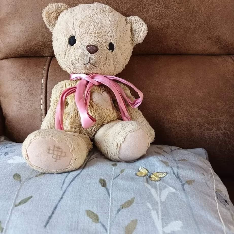 Morag and Hospital bear are both getting excited to come to the Annual Max's Trust conference! I am so excited to see all of my friends with ARM again this year and meet new friends too! - Lauren
Our wonderful friends from @abearnamedbuttony will also be at the conference this year, sharing the wonderful work that they do 💙💛
Tickets are available here:
https://www.eventbrite.co.uk/e/maxs-trust-annual-conference-2024-tickets-906249244887
You can also receive a discounted room price by calling the Delta Hotels by Marriott Warwick on 01926 499555 and letting them know that you are coming to the conference.
If you would like to come but are struggling with funds then please let us know and we can help: hello@maxtrust.org