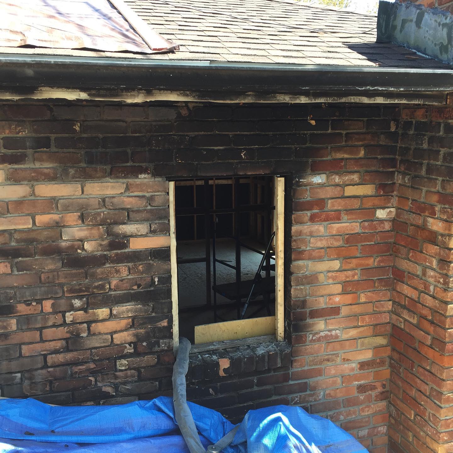 It’s easy for a fire to lick the exterior of your home. Leaving behind a thick layer of soot in its wake. Dry ice blasting can remove that build-up in a nonabrasive manner, restoring your masonry to an almost new condition.
If you’re in need of something tougher we can bring out the vapour blaster and hit the problem area too.
If you are looking to restore your masonry give us a quick call and see how we can help.
#masonry #bricks #brickrestoration #homerestoration #soot #sootremoval #sootcleaning #cleaning #cleaningcompany #dryice #dryiceblasting #mediablasting #blasting #vapourblasting #wetblasting #beforeandafter #satisfying