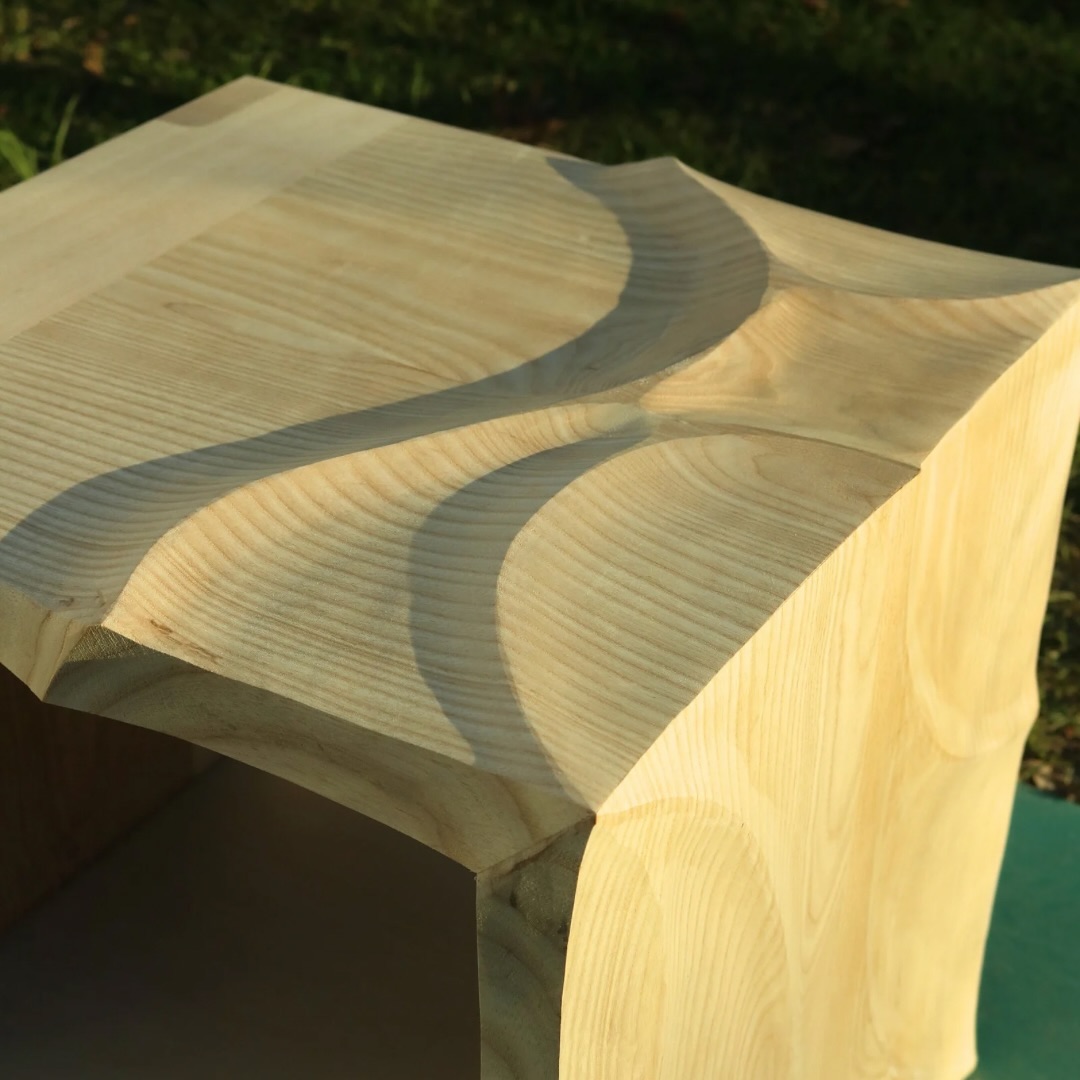 When hands do the work, you feel it in the details. @handmadelife.shop
#customfurniture #interiordesign #woodfurniture #earthydecor #furnituremaking #ashwood #kunstwerk #möbeldesign #handwerkkunst #franschhoek