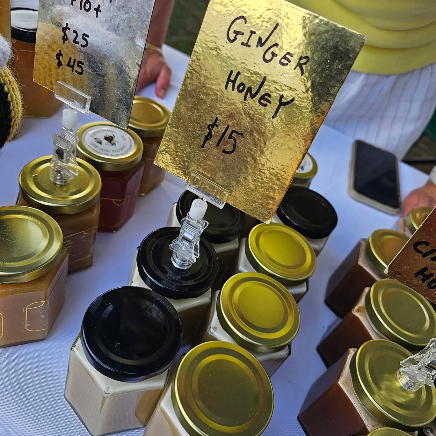 Get your raw honey today at @palmbeachmarketau
9am-3pm