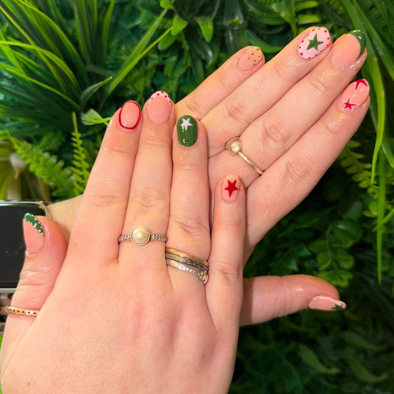 Obsessed with this fresh set by senior beautician Jemma 💅✨
Mixing it up with playful star details, cute polka dots, and sleek outlines – all brought together with a dreamy palette of nude pinks, deep forest green, and pops of bold red ❤️🌿
Each nail has its own moment, from minimalist accents to statement stars, making this set fun, unique, and totally eye-catching ⭐️
Would you go for mix-and-match like this? 👀