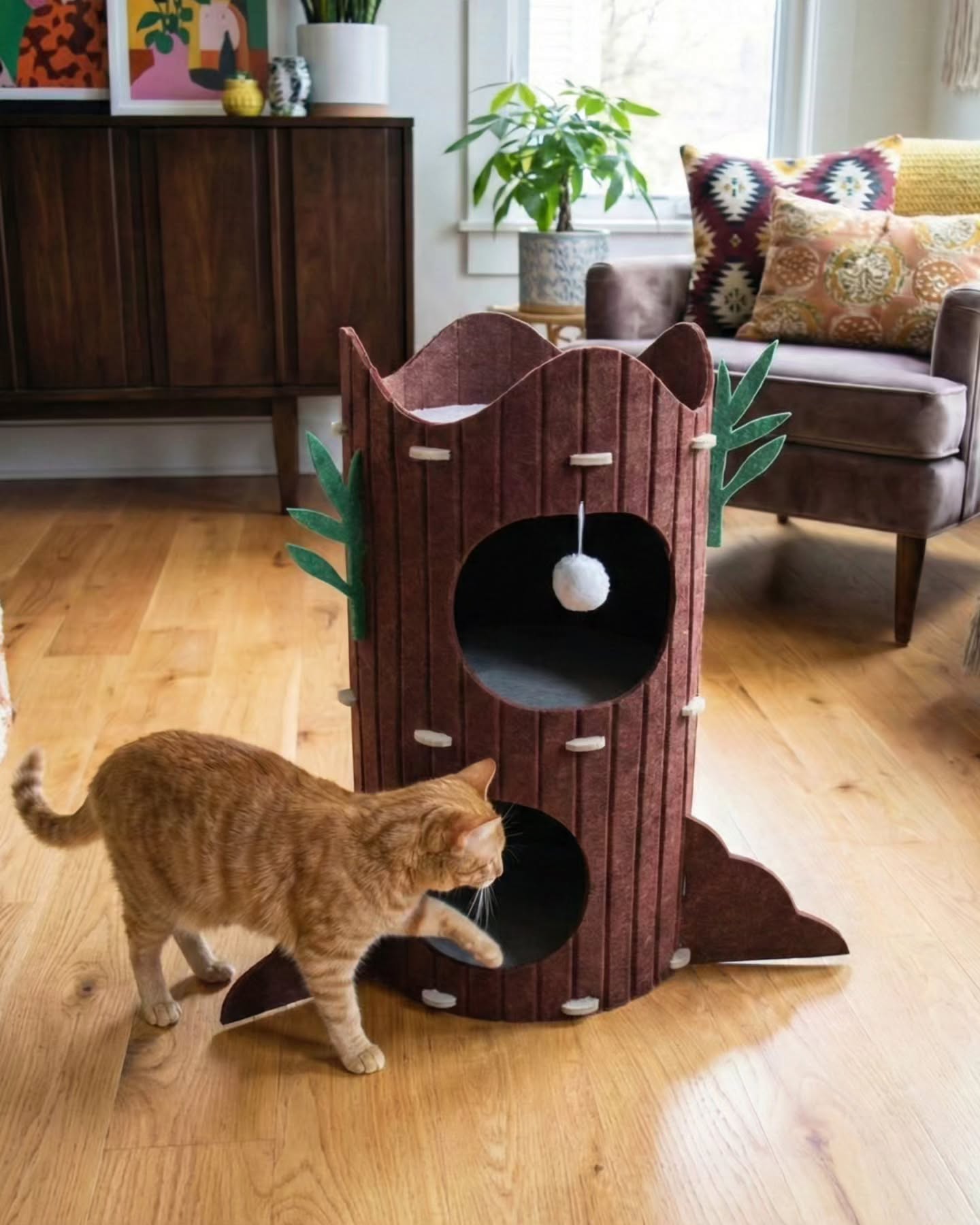 Soft felt, zero clutter, all comfort. 😺
For cats that love to climb, hide, and own the room. 🐾