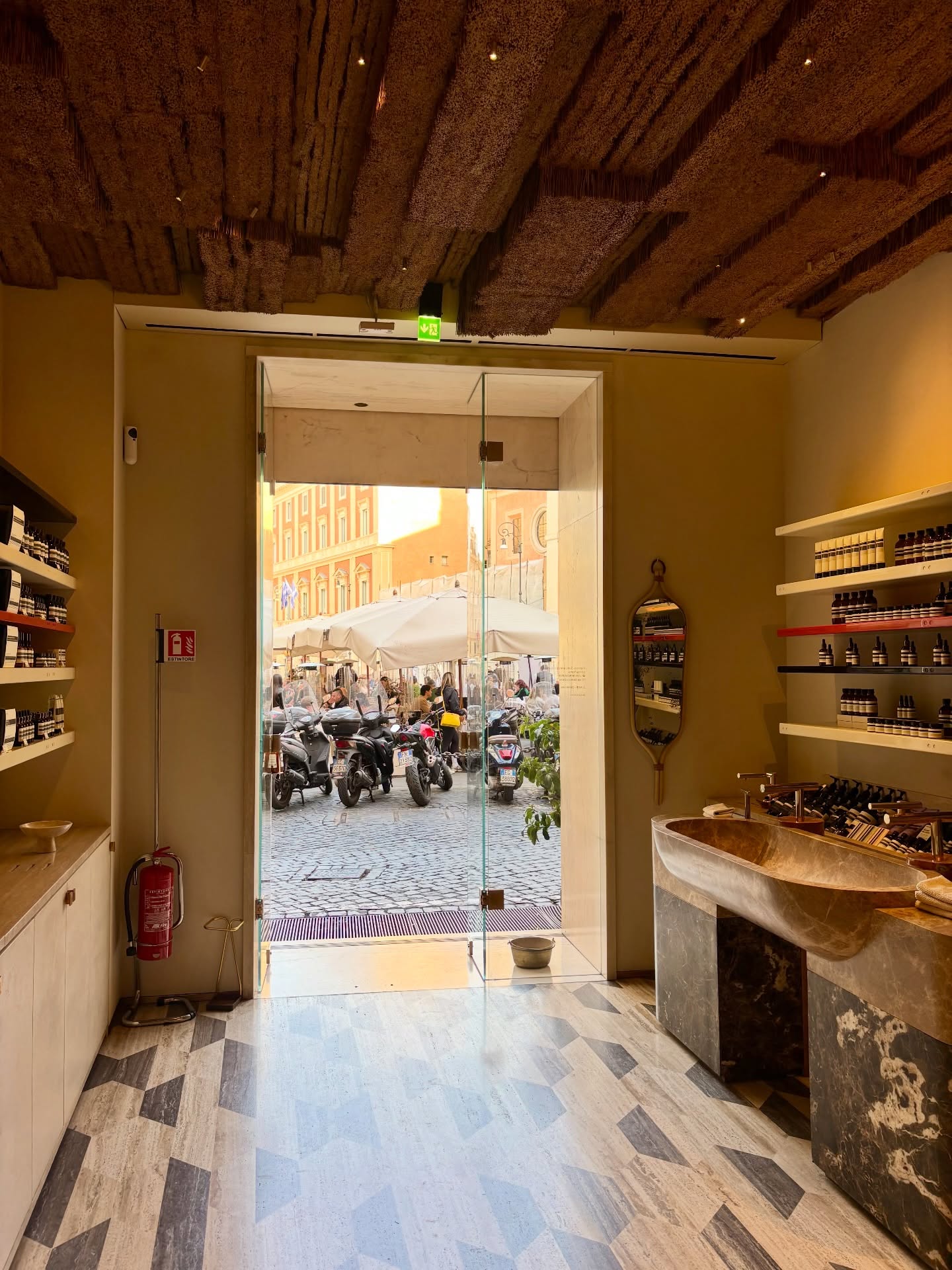 Stunning Roman Details of @aesop San Lorenzo in Lucina 🇮🇹
