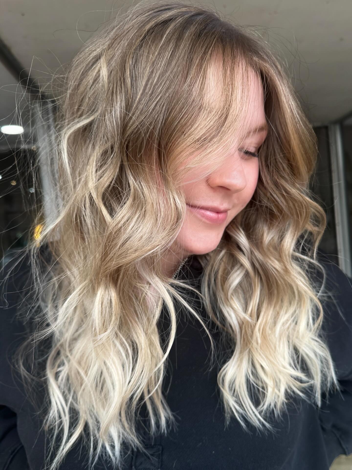 What’s left unsaid, says it all ✨
📍Downtown Roots Salon
🔗BeautiByMandi.com