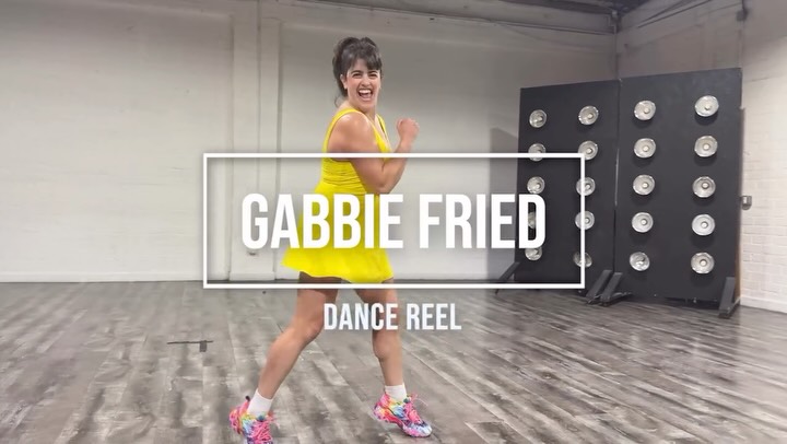 Dancey dancey dancey dancer (aka cast me)
Reel by @alexnlaya
Studio choreo by @ellemaypatterson