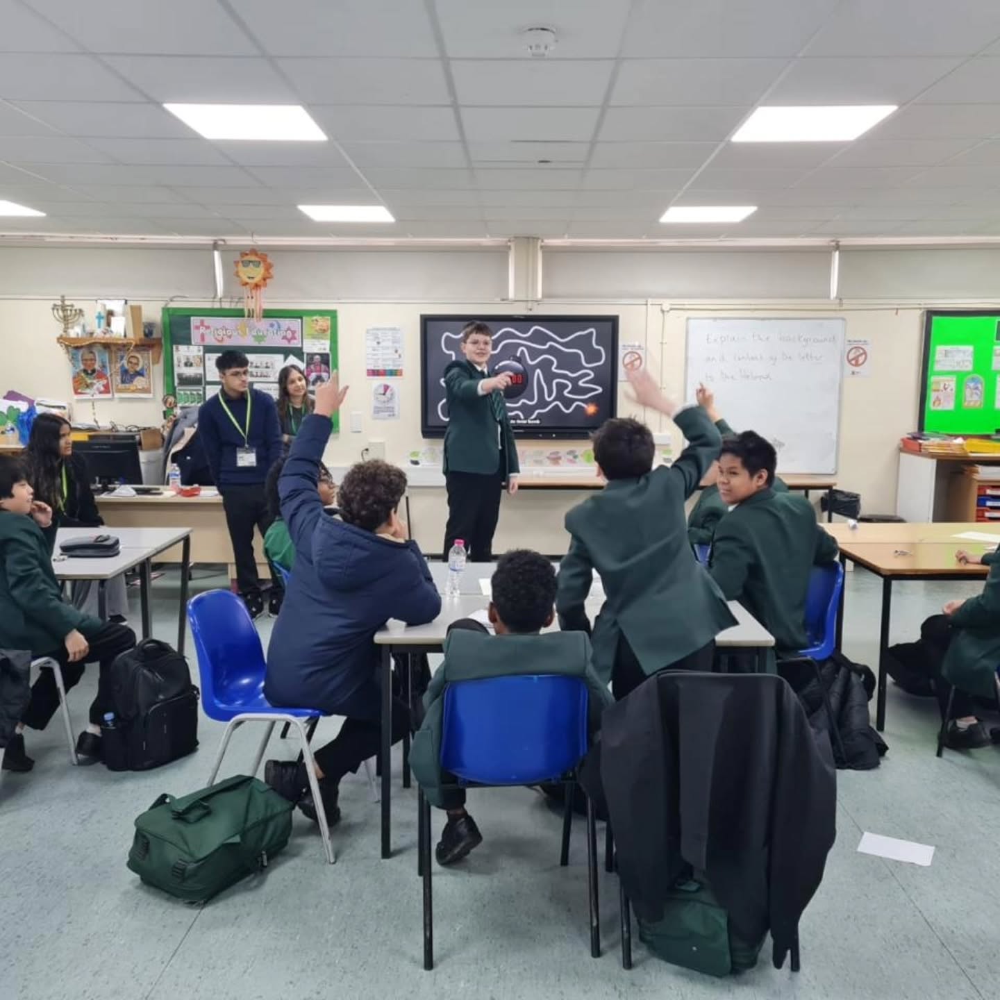 This past week, students from our Phoenix Project paid a visit to Newman Catholic College to deliver some career workshops to Year 7 and 8 classes. 🧑🎓
We are elated to see our Phoenix Project do exactly what it was conceived to do by:
🗣️ Connecting students at our partner schools with each other,
🤝 Give confidence to alumni students who are now in the work field and;
✨ Nurture current students as they start to think about their careers.
Thank you to our entire Us team, @nccbrent and all who helped in the success of our events!