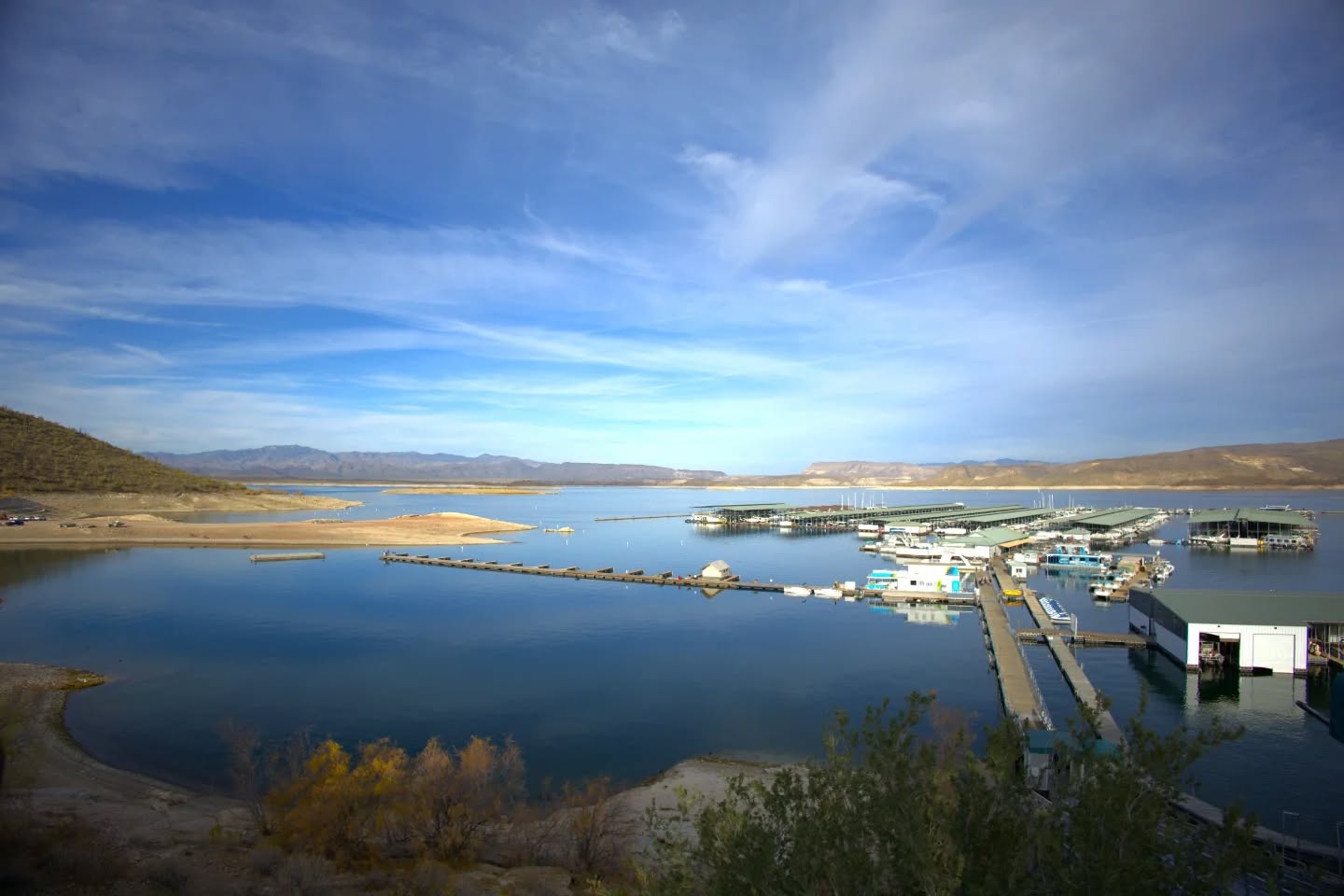 The most pleasant lake there is... we can never have a bad day here 😊⛵️
•
•
•
#sailing #sailboats #sailaz #lakepleasantaz #thingstodoinarizona
