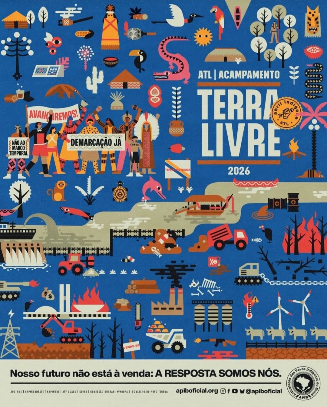 Respost @apiboficial | O tema do Acampamento Terra Livre, em 2026, revela a luta para garantir nossos direitos territoriais frente à ganância das grandes empresas, que insistem em invadir e explorar as últimas fronteiras da natureza preservada no mundo. Isso sem nos consultar, sem retribuir, sem respeitar a soberania dos povos.
Nossos rios estão sob ameaça.
O agrofascismo quer transformá-los em corredor de soja.
Nossa terra está sob ameaça.
Querem arrancar todos os minerais presentes nela.
Nossas matas estão sob ameaça.
Querem derrubar as arvores, exportar madeira e transformar em monoculturas.
Quando não há mais nada, tudo vira pasto, tudo vira gado.
Nossos ventos estão sob ameaça.
Até nossas vozes estão sob ameaça das redes, da IA que nos cala, confunde e mente.
Não somos contra a tecnologia.
Não somos contra o crescimento do país.
Nós somos contra as grandes obras, vindas de empresas privadas estrangeiras, que prometem maravilhas, mas nos deixam com as dores pobreza, da violência contra as mulheres, da devastação, do fim da cultura e da morte dos nossos parentes.
O congresso inimigo do povo tenta de todas as formas mudar as leis da constituição. Tentam destruir qualquer barreira que se oponha entre eles e os alvos de sua fúria gananciosa.
Não reconhecem que sempre estivemos aqui, cuidando deste território.
O Brasil, antes de se chamar Brasil, já viveu em estado de soberania e plena abundância.
As cerca da colonização, as cercas da espoliação do Capital, são as cercas da fome e da pobreza.
Mas nós, resistimos!
Com nossos ancestrais.
Com a nossa cultura.
Com a força do cocar.
Juntos com a força do turbante.
Resistimos em unidade.
E não toleramos mais nenhuma invasão.
Não toleramos obras sem consulta.
Não toleramos a apropriação da cultura para enriquecer uns pouco.
Vamos aldear a política e derrotar o Congresso Inimigo do Povo.
Nossos peitos e nossos maracás estão prontos para enfrentar qualquer ameaça.
Onde ecoar a voz indígena, vocês irão lembrar da força verdadeira do POVO BRASILEIRO.
NOSSO FUTURO NÃO ESTÁ À VENDA, A RESPOSTA SOMOS NÓS!
#MarcoAncestral
#DemarcaçãoJá
#DemarcaçãoÉDemocracia
Repost | @apiboficial