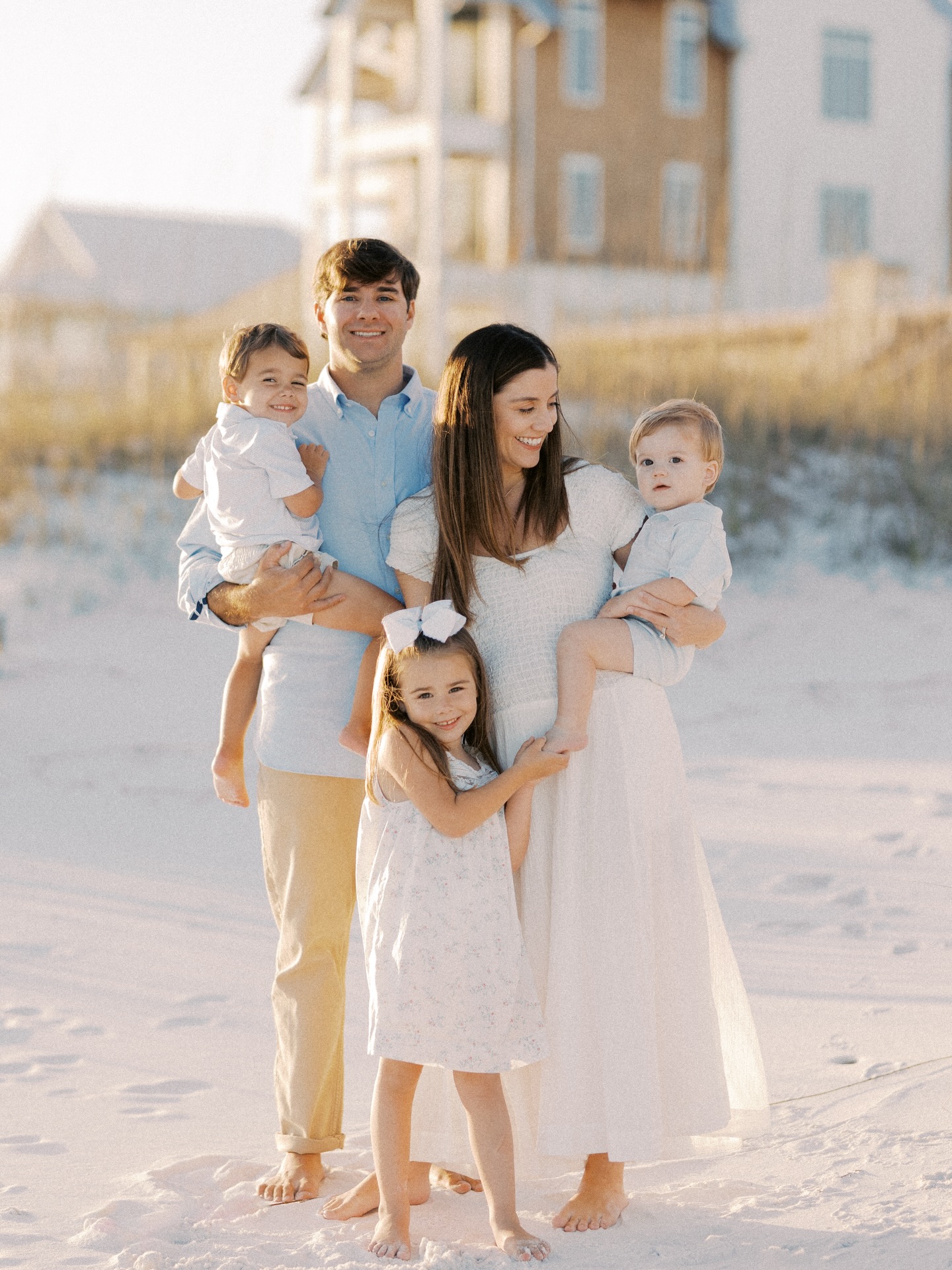 Golden hour with one of my favorite families, doing what they do best - running, playing and loving on each other❤️