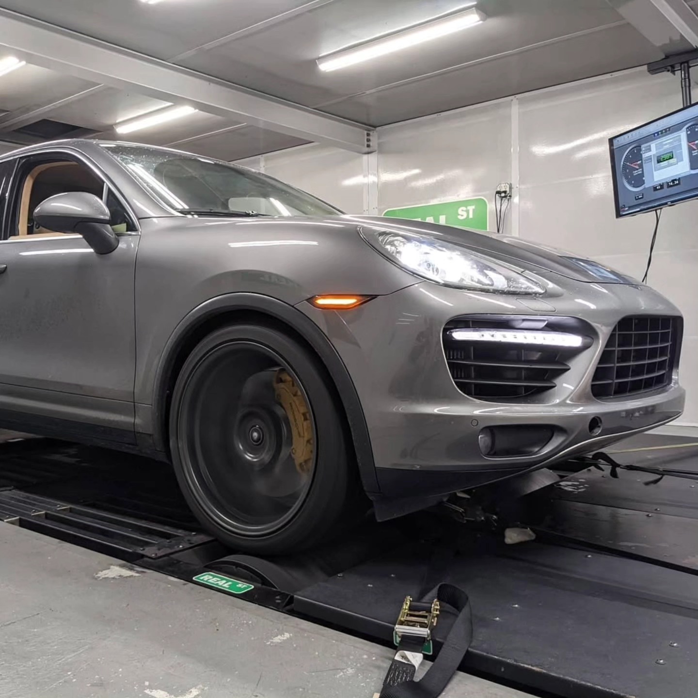 Just because you own a family hauler doesn't mean you can't enjoy it. Did you know that we support the Macan and Cayenne lines, too?
Check out this 958 that we tuned with @flat6motorsports that gained a peak HP of +91whp and a peak TQ gain of +122 gt/lbs.
Trust us for all your tuning needs, we're here to make your daily commute that much more enjoyable.
______
#evolutionmotorsports #evoms #porsche #mclaren #ferrari #lamborghini #tuning #performance #cars #vflow #rennlist #flat6 #flatsix #carrera #911 #996 #997 #958 #955 #macan #cayenne #gts #dyno #dynotest