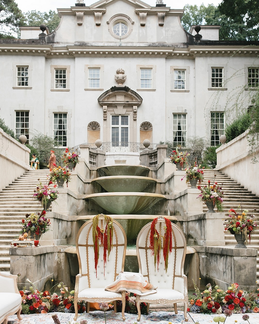Tullika & Sean’s Wedding Ceremony Details at the @atlantahistorycenter Historic Swan House ✨ #WeddingsByEpic