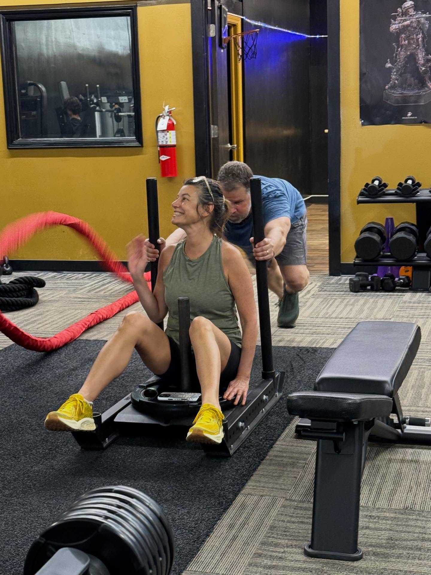 DAY 28
ONE MORE STEP
You’re closer than you think. Just a few more laps!! #gfitness #greergfitness #31daysofmovement