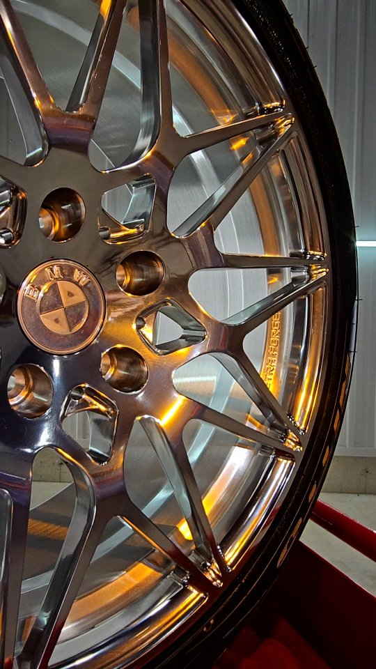 @vetraforged VF-A19 wheels getting coated inside and out with @cquartzfinest @carpro_us step by step.
@240tie