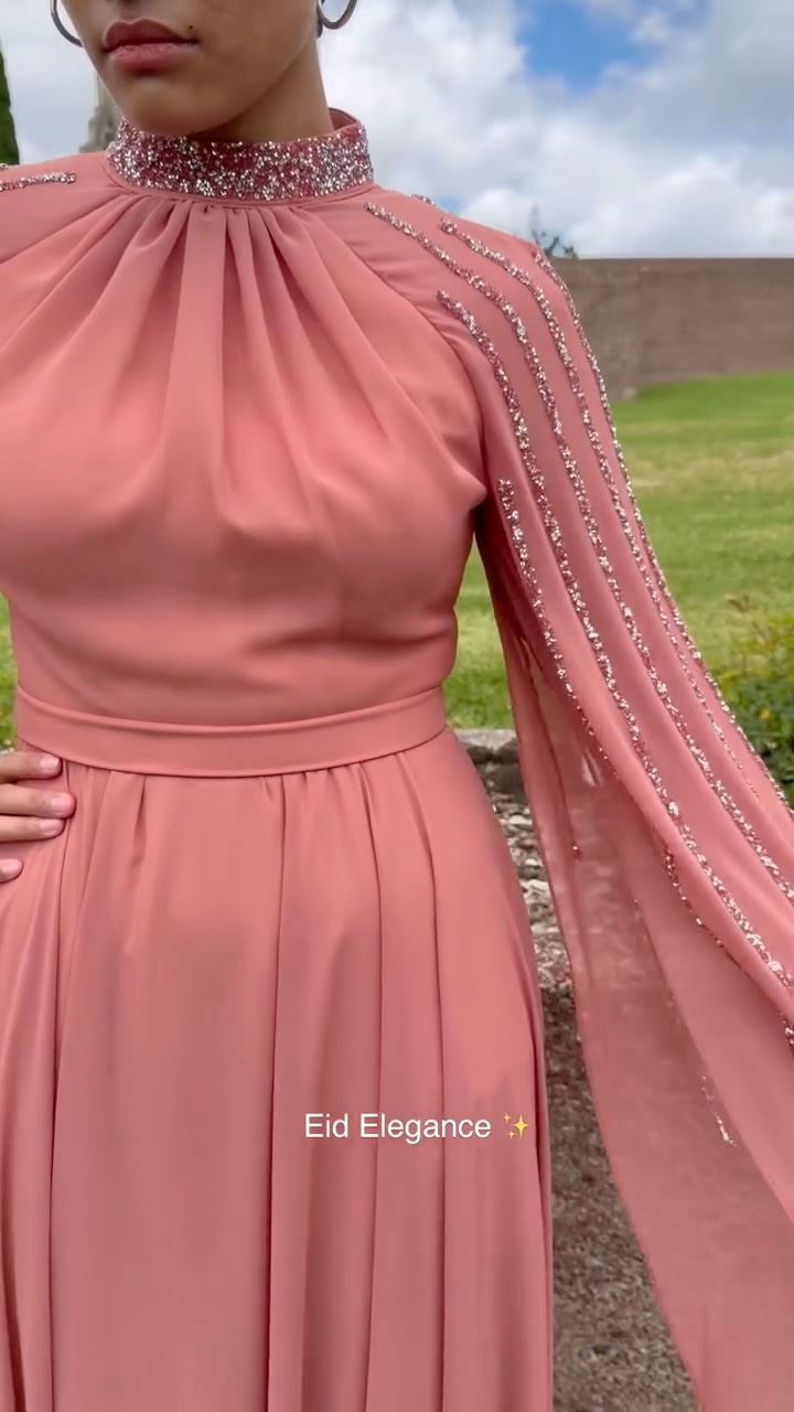 A timeless modest look designed to make your Eid feel extra special.
Would you wear this for Eid? 🌙
#modestfashion #eid #muslimah #ootd #eidoutfit