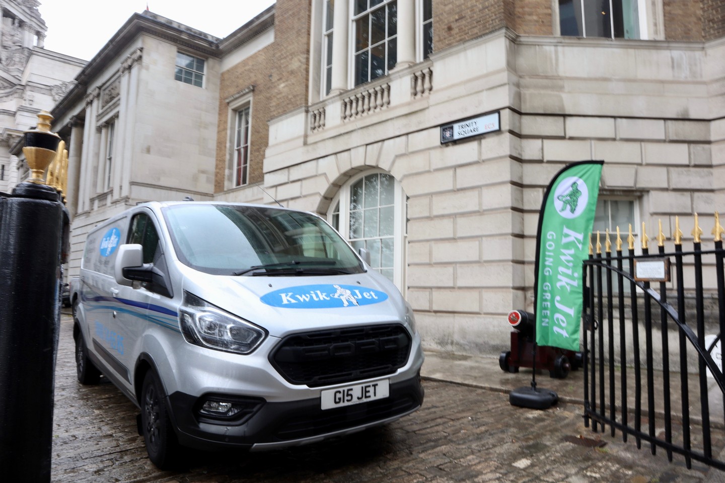KwikJet carrying out a regular maintenance at Trinity House, a stunning Grade I listed building which is the headquarters for the Trinity House Charity, located opposite the famous Tower of London.
Our team attended the site equip with the @rioneduk Zero Emissions eCityJet allowing us to carry out our jetting services without the emissions of a petrol or diesel jetting engine!
#drainage #drainageservices #highpressurejetting #trinityhouse #trinitysquare #zeroemissions #rioned #ecityjet #cityjet @rionednl #drainagesolutions #draincleaning