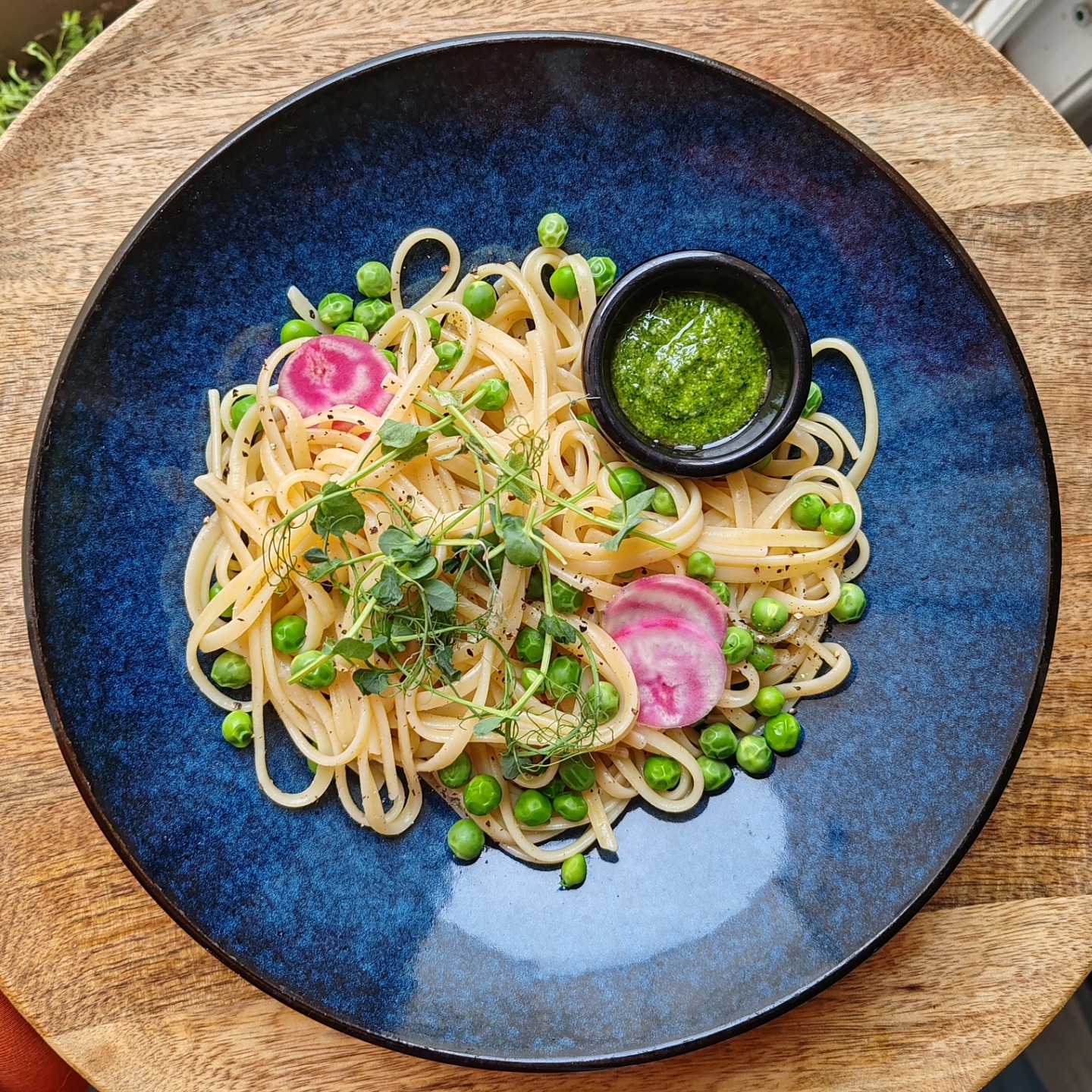La saison du printemps est ouverte 💚
Petits pois frais / pesto de petits pois / micro pousses de petits pois
🌱 @neopoussmarseille
#foodcolors #springfood #foodlovers #food
#cuisineart #cuisineartist #bistronomie #art
#bistronomie #foodblogger #cuisine #foodie
#foodblogger #foodstagram #marseille #pea