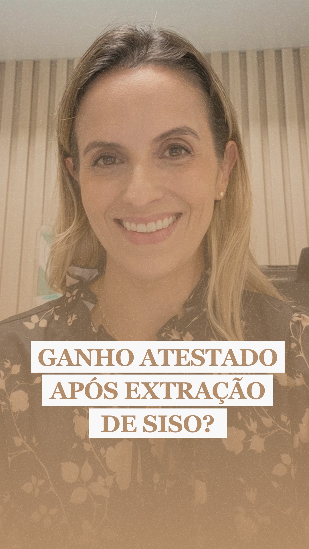 “Doutora, ganho atestado após cirurgia de siso?”.
Essa é uma pergunta que eu escuto com muita frequência no consultório.
Após a cirurgia do siso, o repouso é parte fundamental do pós-operatório, pois ajuda a garantir uma boa cicatrização e a evitar complicações. Por isso, o atestado é indicado.
🦷 Mas cada caso é único. O tempo de afastamento não é igual para todo mundo. Ele depende de:
• da complexidade da cirurgia (exemplos: quantos sisos foram extraídos, se o siso era incluso ou não)
• e também do tipo de trabalho que o paciente exerce
Nada é automático. Tudo é avaliado com responsabilidade e cuidado individualizado.
📅 Se você precisa avaliar seus sisos, agende sua consulta pelo link da bio.
📍 Atendimento especializado em Belo Horizonte
#siso #extraçaodesisobh #cirurgiabucomaxilofacial #dentistabh #dentistacirurgiabh