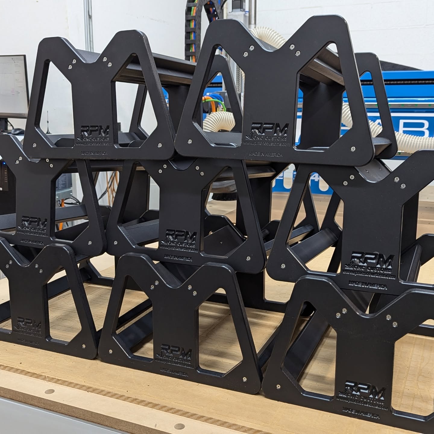 π’ Who wants one a FREE Gearcase/Lower Unit Service Stand βοΈ
There is still time! See our previous post for details. Like, comment, tag a friend or send us a photo!
Monday we are giving away three of these bad boys!
#yamaha #yamahaoutboards #mercuryoutboards #suzukioutboards #marine #marinemechanic #centerconsole #outboard #freestuff #rpmcnc