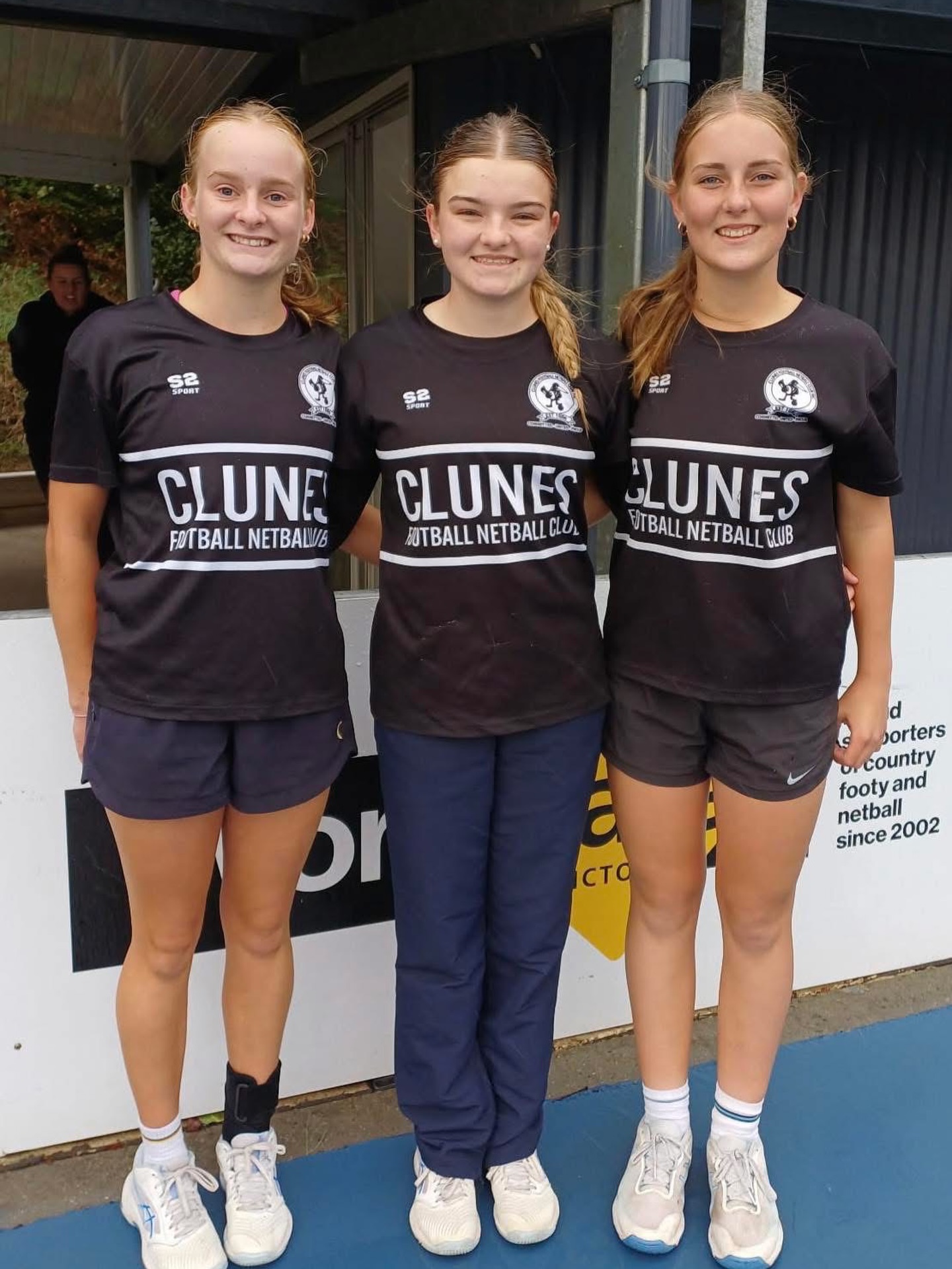 Congrats goes to Taya Anderson U15, Emily Pickles U15 & Maddie McLennan U13 for making junior netball Interleague teams for 2026 following selections last weekend.
Taya -
- Key mid court player (C, WA)
- instinctive skills and knowledge.
- Strong mental abilities.
Em (aka Pickles)
- tough defensive player (GK, GD & WD)
- Strong leadership qualities
- loves playing to further her skills & knowledge.
Maddie
- versatile player who can shoot or defend (GS,GA & GK).
- Quiet natured.
- strength & skill of the game beyond her age
The girls will take part in 3 competitions over the season including Ballarat Netball Assoc Tournament, Western Zone Assoc Champs and CHNL Interleague against Colac.
Congrats also goes to Caitlyn, Summer & Tahlee for trying out as well!