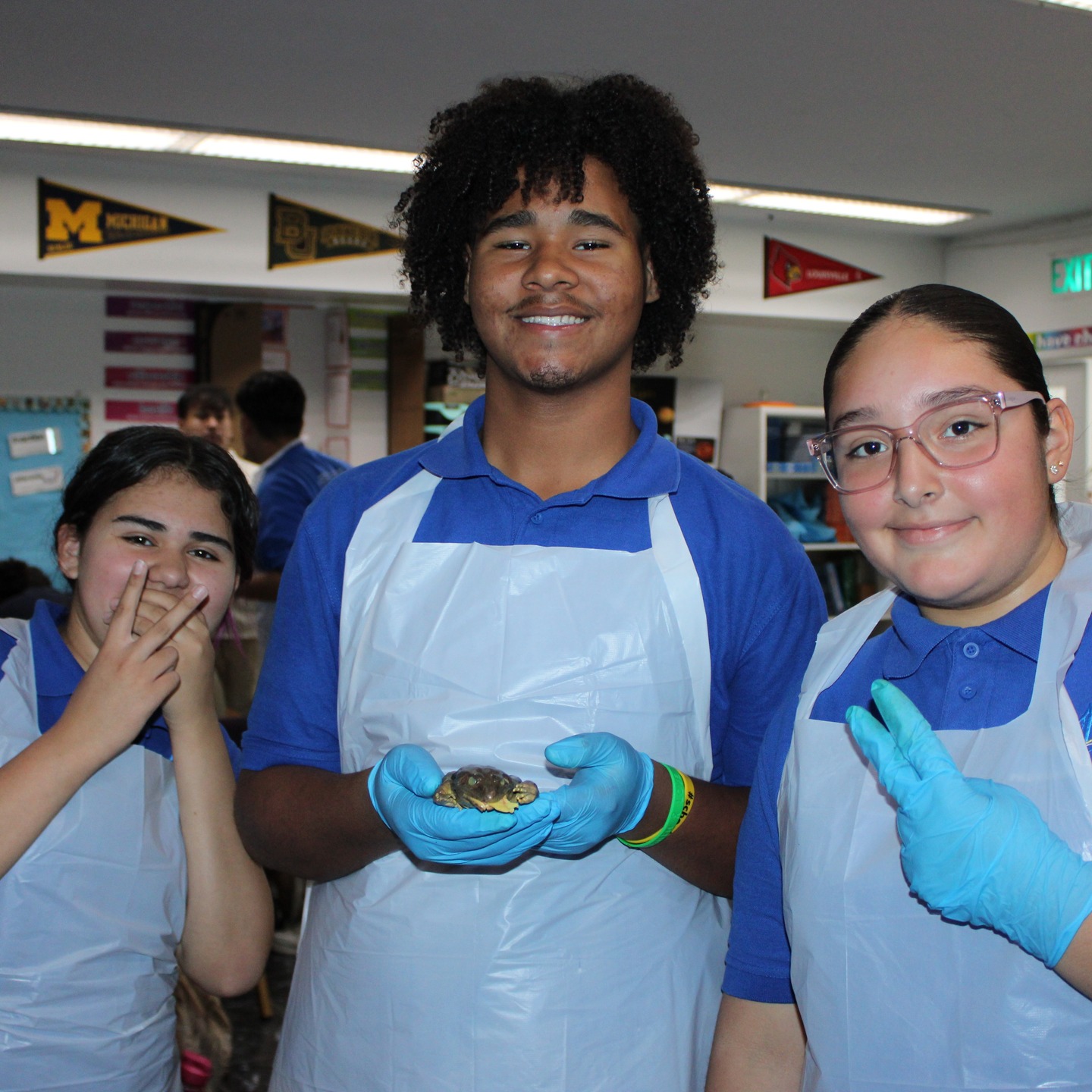 Dissection is a great way for students to receive practical experience. Watch as our 8th graders get hands on with science! They had so much fun with the intricacies of this experiment and learning all about anatomy. #sciencerocks