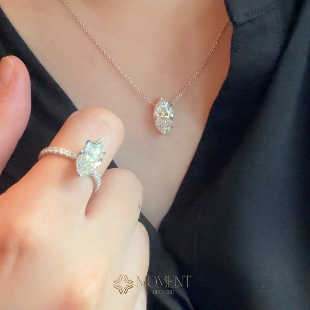 Marquise 3.00 ct
A matching necklace and ring
designed in perfect harmony
Elongated brilliance
carried with effortless elegance
Moment Diamond
Exclusively tailored for you.
For further inquiries:
Line: @momentdiamond
Or visit our website: www.moment-diamond.com
#labgrowndiamondjewelry #labgrown #engagementring #weddingrings #diamondring realdiamondring engagementdiamondring engagementring goldring affordablediamonds labgrowndiamond factorypricediamond giacertifieddiamond gia igicertified realdiamond labdiamond labgrown factorypricediamonds customorder customjewelry