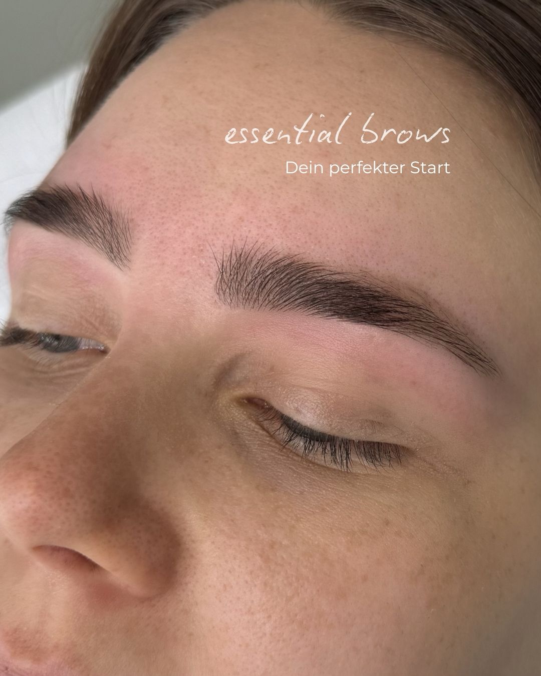 Natürlich schöne Brows – ohne viel Aufwand 🤎
Wenn Du unsicher bist, findest Du unter essential brows die passende Behandlung.
#browstyling #essentialbrows #studioblueneburg