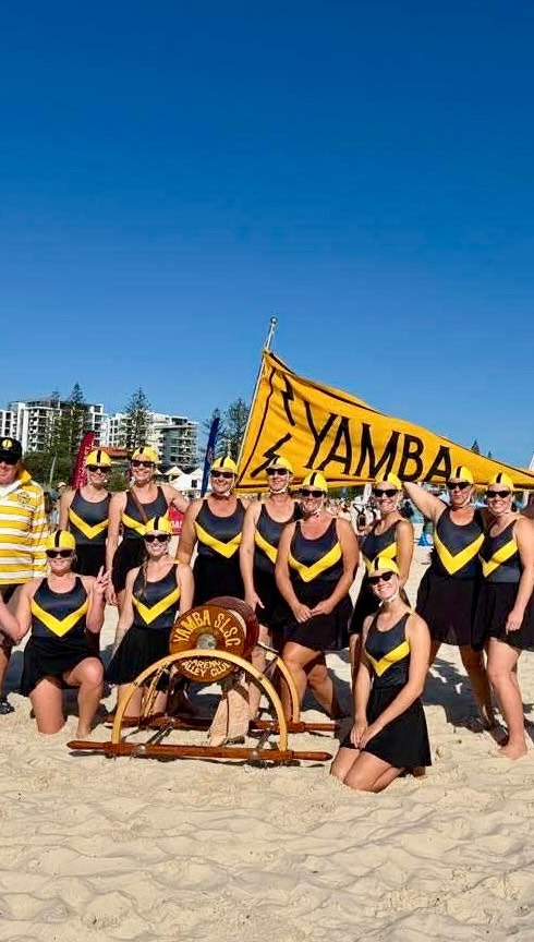 Congratulations to our Women’s March Past team on competing at their first Australian Titles today! 👏
This marks a truly special moment, as it’s the first time since 1983 that Yamba has had a team in the March Past event at Aussies. What an incredible achievement!
Well done to this dedicated group of women who have taken on a completely new sport this year and embraced every moment of it with enthusiasm and fun. March Past is no easy feat, with its technicalities, discipline, and need for absolute precision. Top points for timing today!
A big thank you also to coach Jim Dougherty – this wouldn’t have been possible without your guidance and support.
So proud of you all! 🖤💛