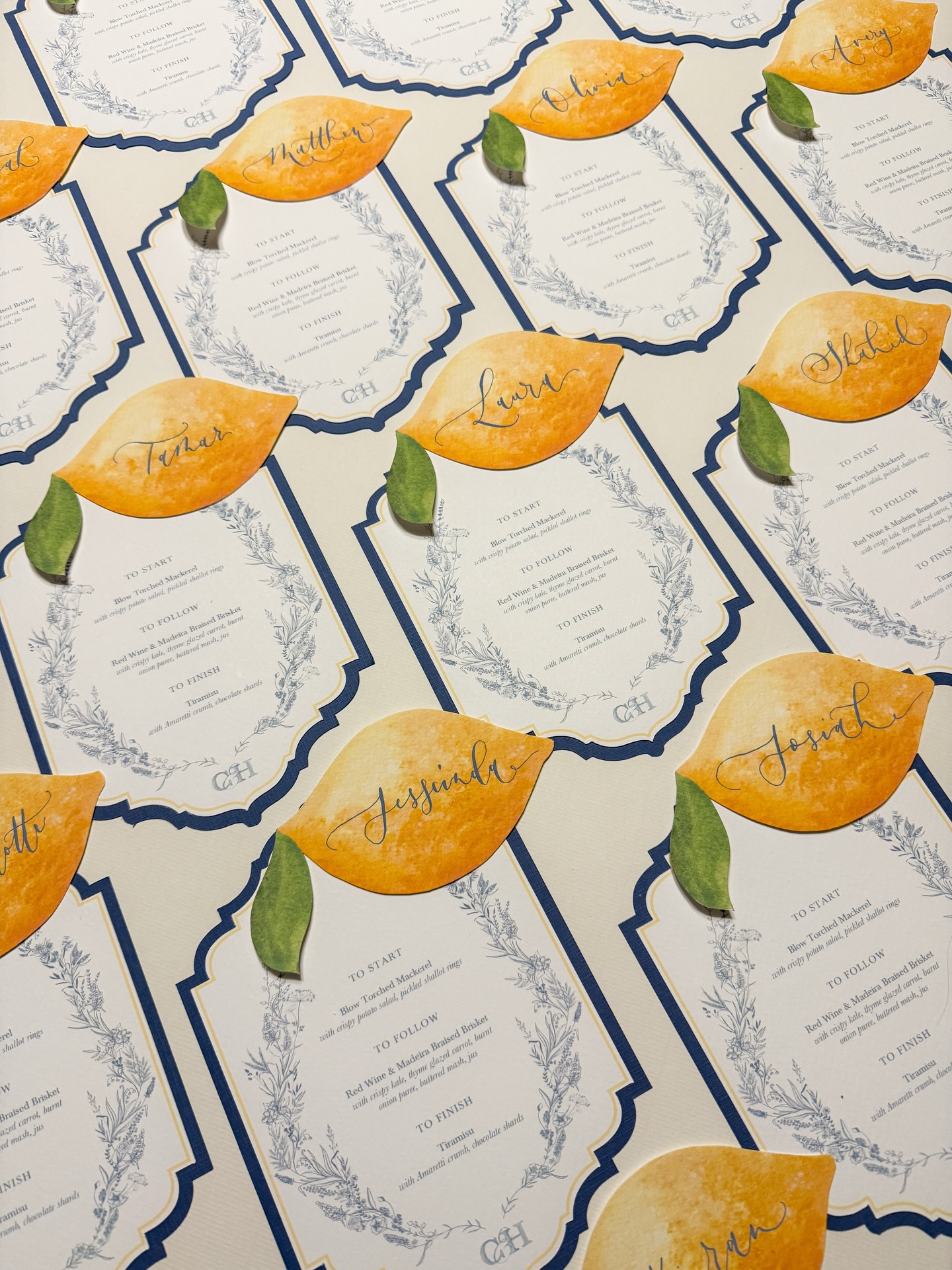 When life gives you lemons 🍋 turn them into art 🖼️
Bespoke placename cards paired with a semi bespoke version of my Melissa Meadow house collection design which can be customised to fit with your wedding colour palette.
Yellow and blue is such a gorgeous statement for a wedding.
#weddingmenu #weddingplacecards #yellowwedding
#onthedaystationery #weddingtablesetting
