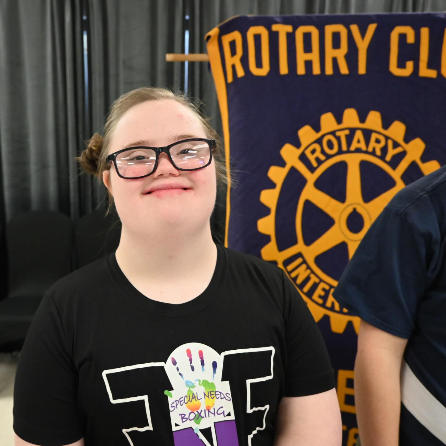 We’re feeling so grateful for the opportunity to connect with @rotarywaterloo
Moments like this open doors for understanding, connection, and inclusion.
Our @fiercenfitboxing athletes demonstrated their skills and showed what’s possible when people are given the right support and environment.
Thank you to the Rotary Club of Waterloo for welcoming us, engaging with our athletes, and being part of creating a more inclusive community.
#fiercenfitboxing #specialneedsboxing #aplaceforall #rotarywaterloo
