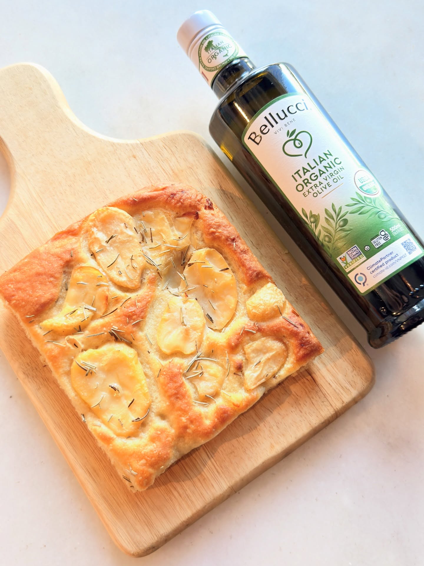 From Tuscany to Prato. Our focaccia is made with fresh ingredients & @belluccipremium sourced from Tuscany. โค๏ธ๐ฎ๐น
#jerseyfocaccia #belluccioliveoil #newjerseybakery