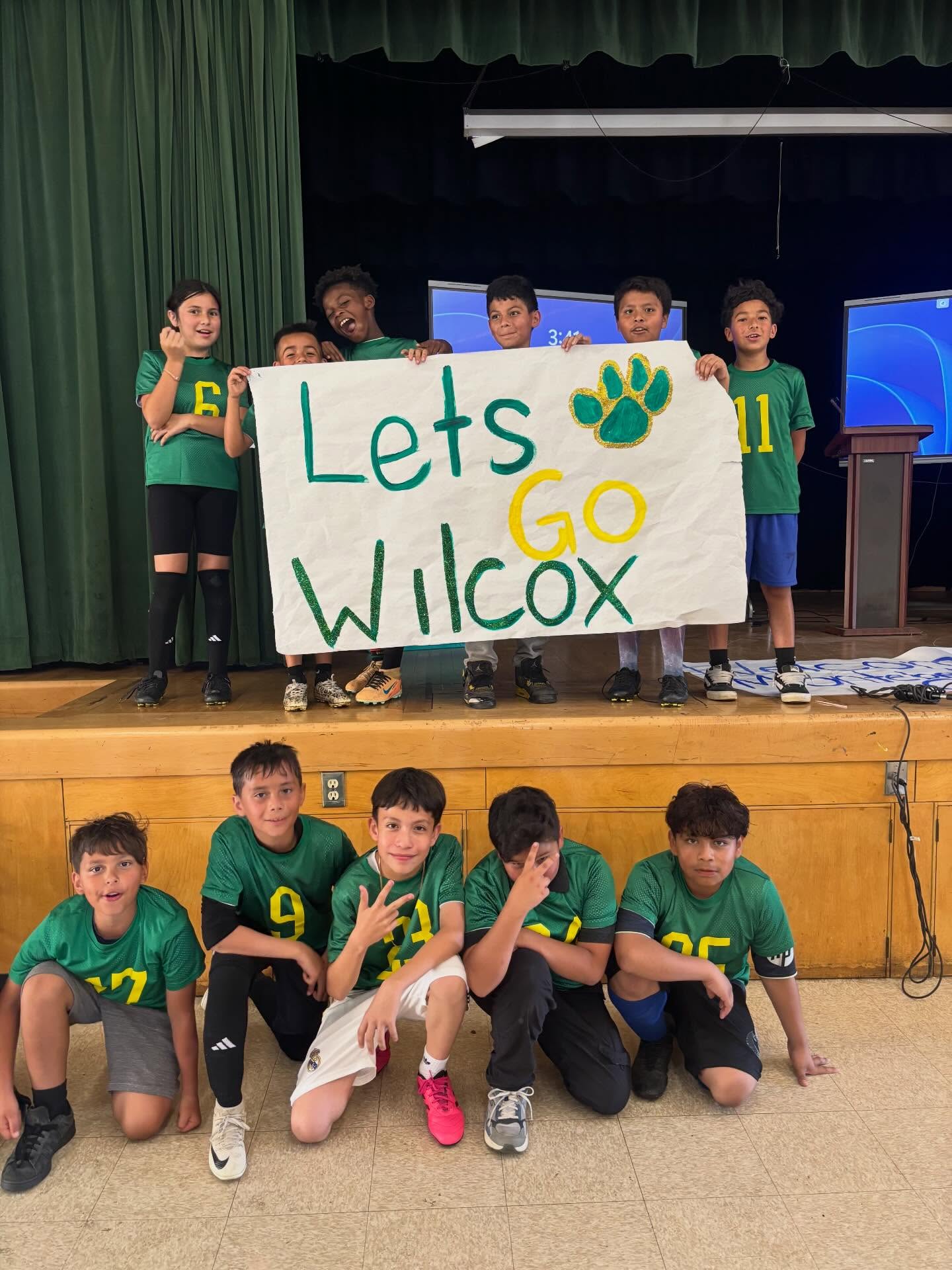 Wilcox Wildcats Spirit!💚💛
Today’s soccer and basketball game against MGE, congrats to MGE on their win✨
#WIE#AYA#SPORTSLEAGUE#ELO#MUSD