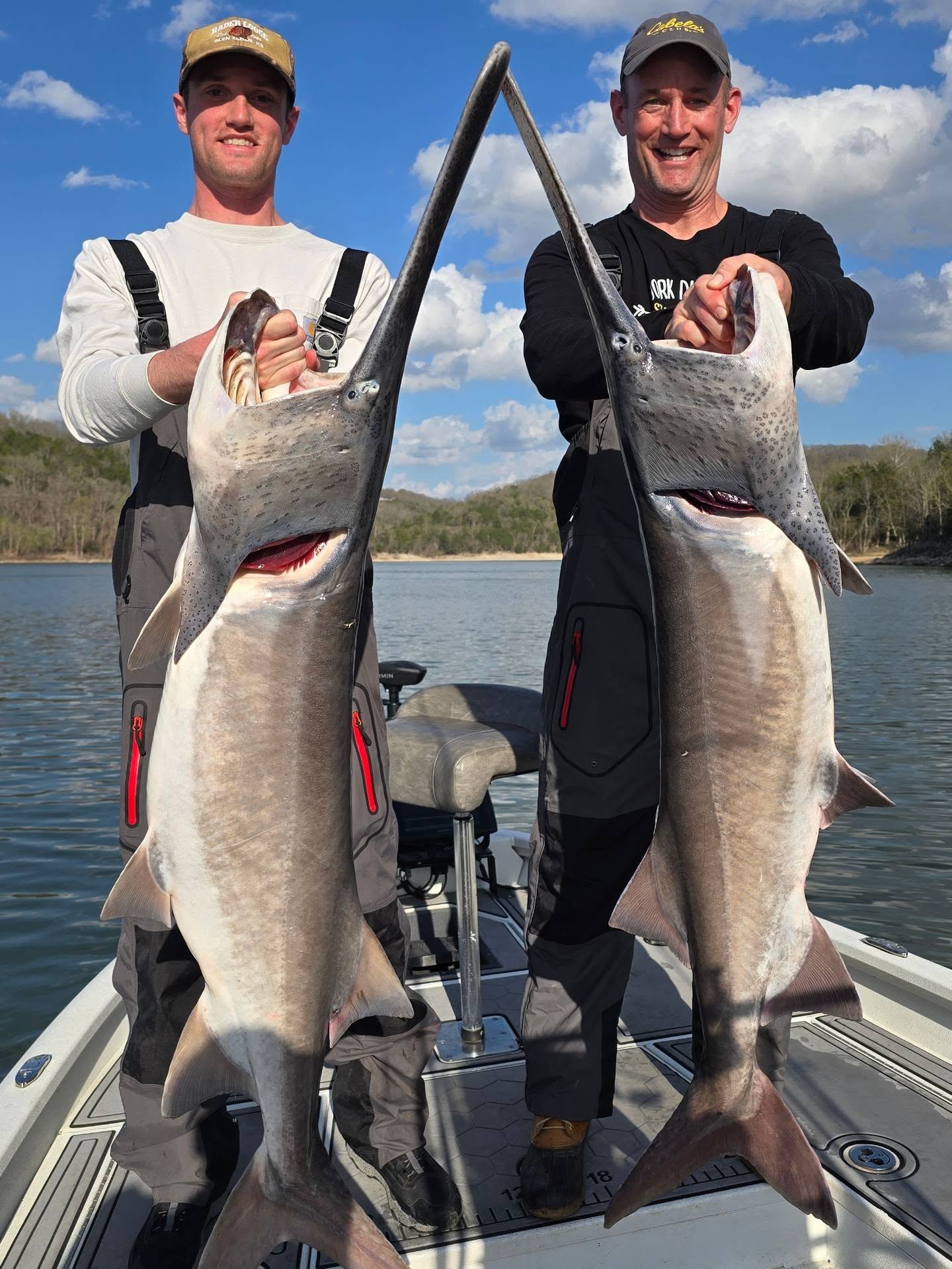 Some of my Nebraska family made it down to hang some bills. Was a great couple afternoons grabbing giants. @sqwincher_outdoors #FRENZELSGUIDESERVICE #spoonbill #tablerock
Fishingbranson.com