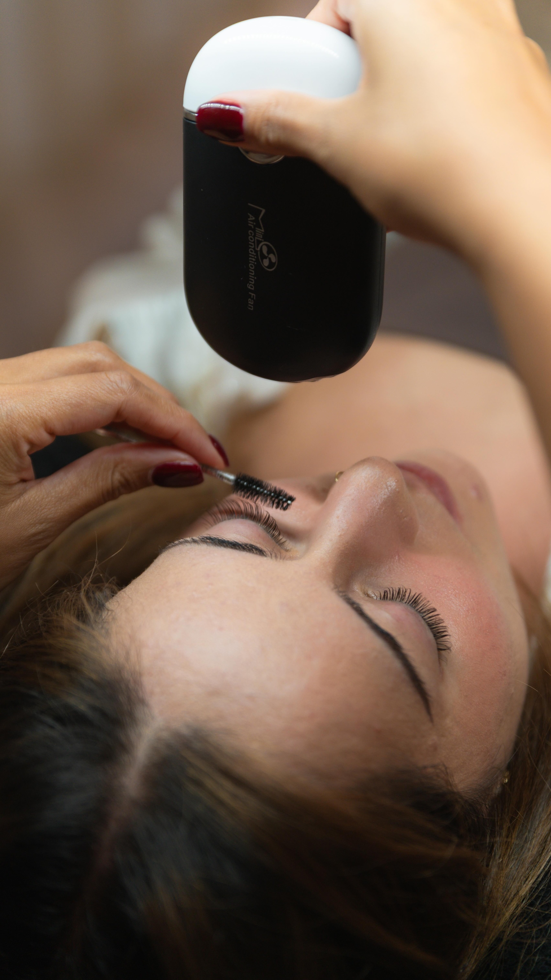 Lash lift on natural, long, thick dark lashes 🤩
She wanted more of a natural curl not to lifted from the root.
Products: @inlei