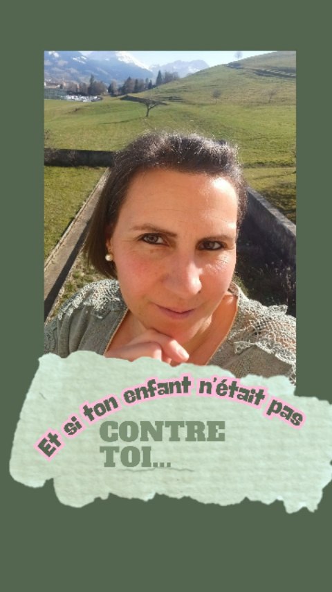 Parfois, ce qui est le plus difficile avec nos enfants…
ce n’est pas leur comportement.
C’est ce que ça vient toucher en nous.
Une fatigue déjà présente.
Une pression intérieure.
Une peur de ne pas être “assez bien”.
Et sans t’en rendre compte, ton corps se tend.
Ton cœur se ferme un peu.
Ton énergie se contracte.
👉 Peut-être que tu ressens ça toi aussi…
Et si, au lieu de chercher à tout corriger chez ton enfant,
tu prenais un instant pour t’écouter toi ?
Parce que souvent,
ce qui a besoin d’attention…
ce n’est pas la situation.
C’est ce que tu ressens à l’intérieur.
Et il n’y a rien de faux chez toi.
Juste quelque chose qui demande à être accueilli!
#viedemaman #soinenergetique #mamansuisse #enfantmiroir #émotion