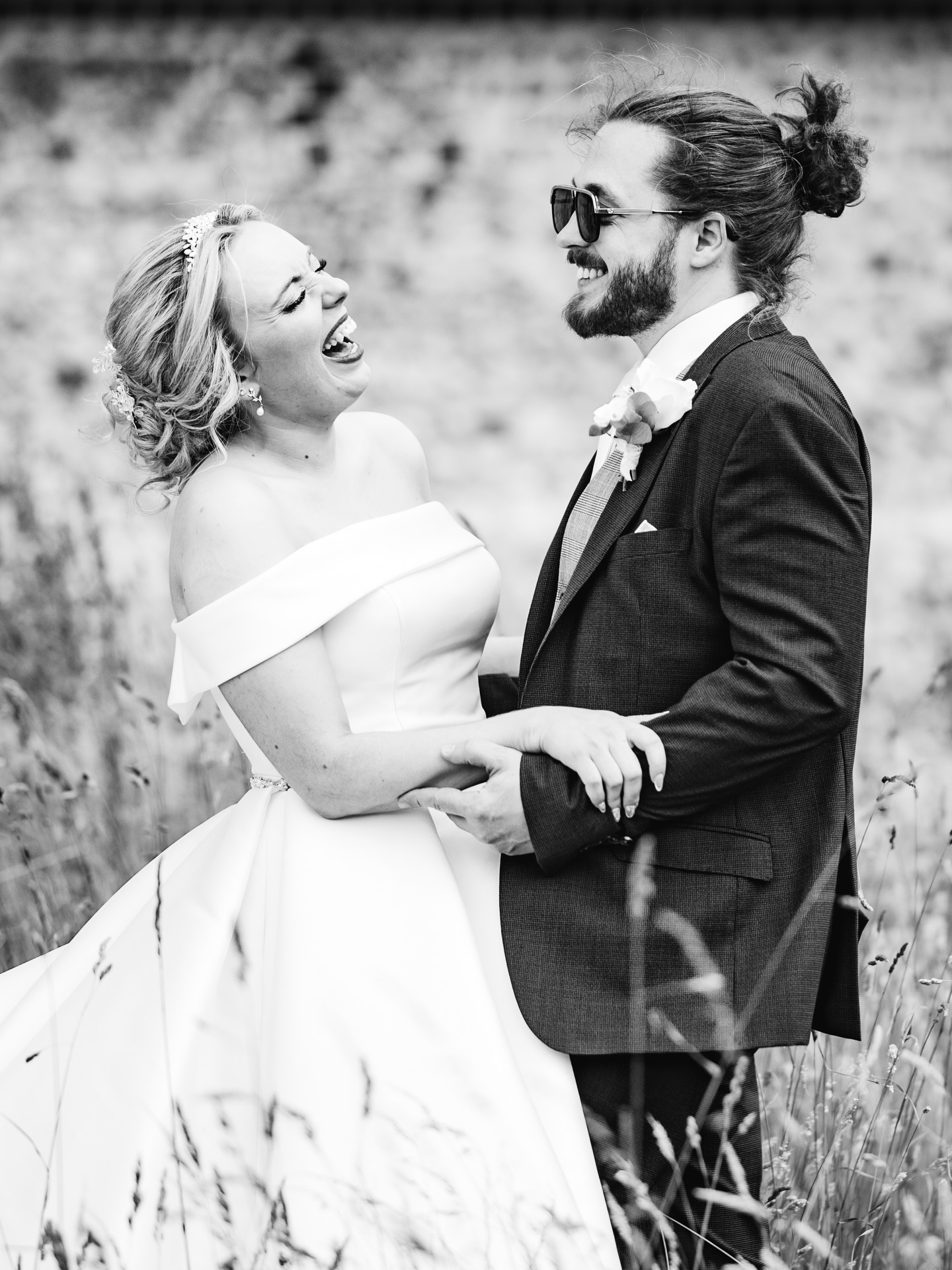 // Aurore & Scott \\
Throwback to the coast of North Norfolk to @waxhambarn where French and English families came together to witness a love like no other. Scott’s self penned rhyming poem speech left us all in awe, the celebrant-led ceremony with a wine ceremony was truly heartfelt, and the party was nothing short of amazing!
#shotbypinky 🥂 #pinkypromisephotographyuk
✨Dream team✨
Venue: @waxhambarn
Dress: @purebrides
Makeup: @leannastibbonmua
Flowers: @timelessflorals
Caterer: Gingerlilly
Rings: thewoodhutgifts
Decor: @arrayweddingandeventhire
DJ: @djnickchatten
Stationery: @rachaelbdesign
Bar: @smokeandwildwood
Lighting: @quirkevents.uk
Celebrant: @yourchoiceceremonies
Helen is a published fun and inclusive wedding and family photographer based in East Anglia (Norfolk and Essex), also covering events in London, Cambridgeshire, Suffolk, Kent and beyond. With a relaxed and unposed approach offering colourful authentic imagery of folks in love having their best day!
📍 Captured at Waxham Barn wedding venue, on the coast of Norfolk
#waxhambarn #waxhambarnwedding #norfolkweddingphotographer
