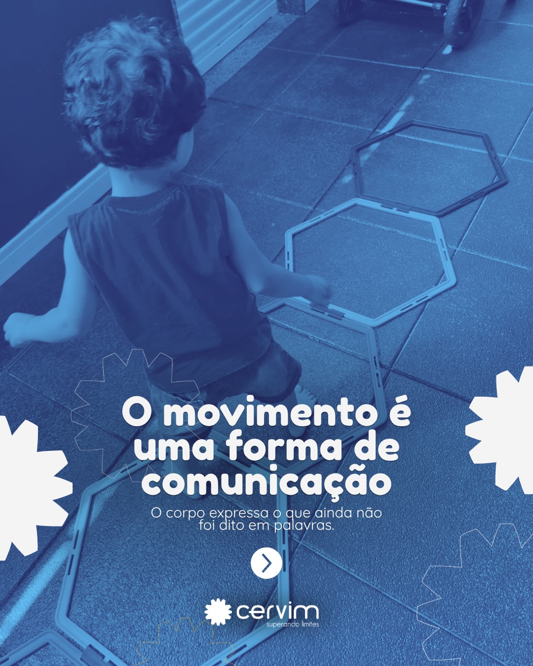 O movimento vai muito além da ação física. Ele é expressão, organização interna e construção de aprendizado.
Na psicomotricidade, cada gesto tem significado e cada experiência corporal contribui para o desenvolvimento global da criança, respeitando seu tempo, suas necessidades e sua forma única de se relacionar com o mundo.
Quando o corpo é escutado, o cuidado se torna mais completo.
Quer entender como a psicomotricidade pode contribuir para o desenvolvimento? Fale com a nossa equipe e agende uma avaliação.
#psicomotricidaderj #Cervim #Cervim20Anos #movimentoécomunicação #reabilitacaoinfantil