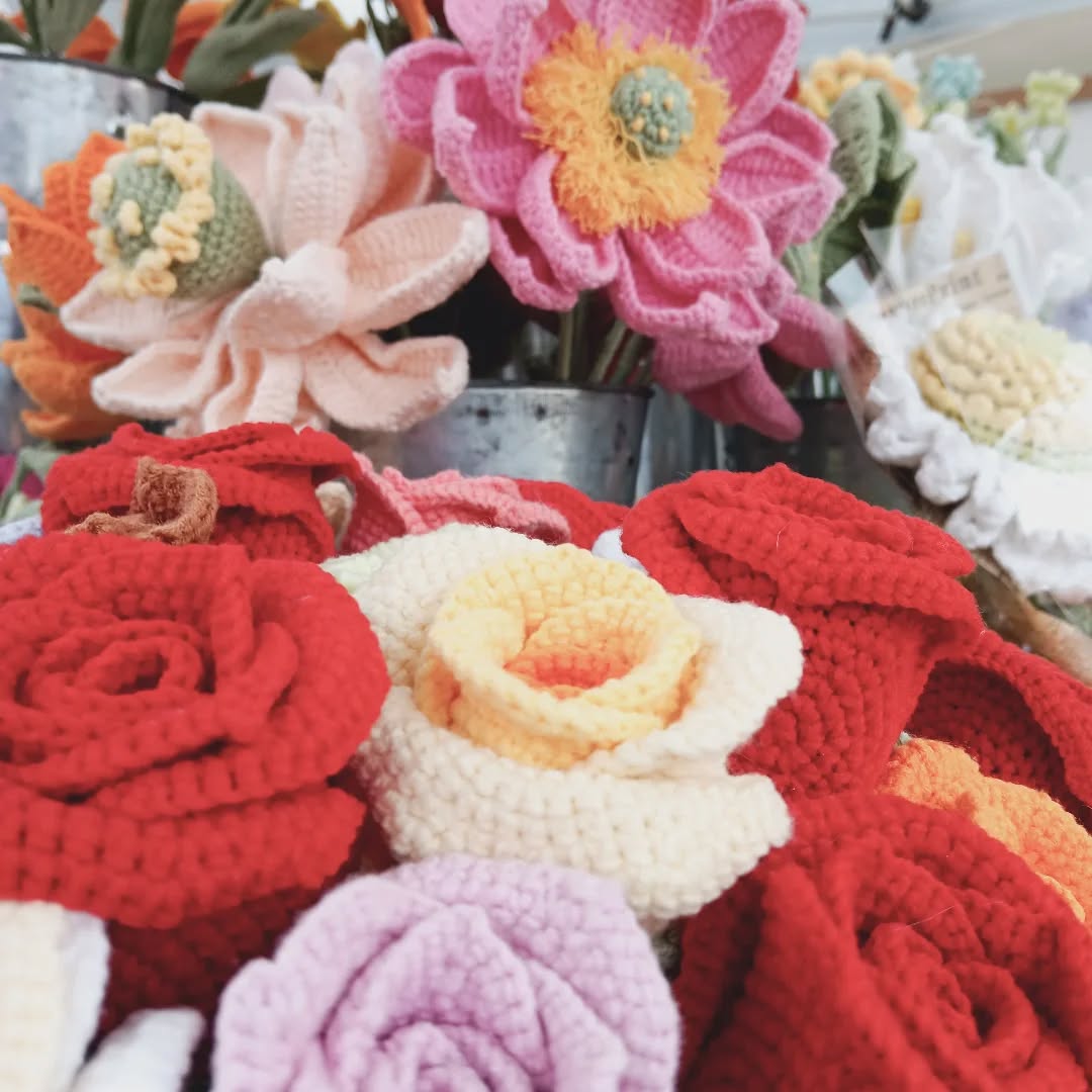 🌸✨ Peregian Markets this Sunday! ✨🌸
Come find me just near the surf club at the beautiful Peregian Beach Markets this Sunday! 🌊☀️
I’ll have all my gorgeous handmade crochet flowers on display – from sweet little posies to custom bouquets you can mix and match
💐 Each one is carefully made to last forever… the perfect gift or keepsake 💛
#peregianmarkets #sunshinecoastmarkets #crochetflowers #handmadeaustralia #mothersdaygiftideas