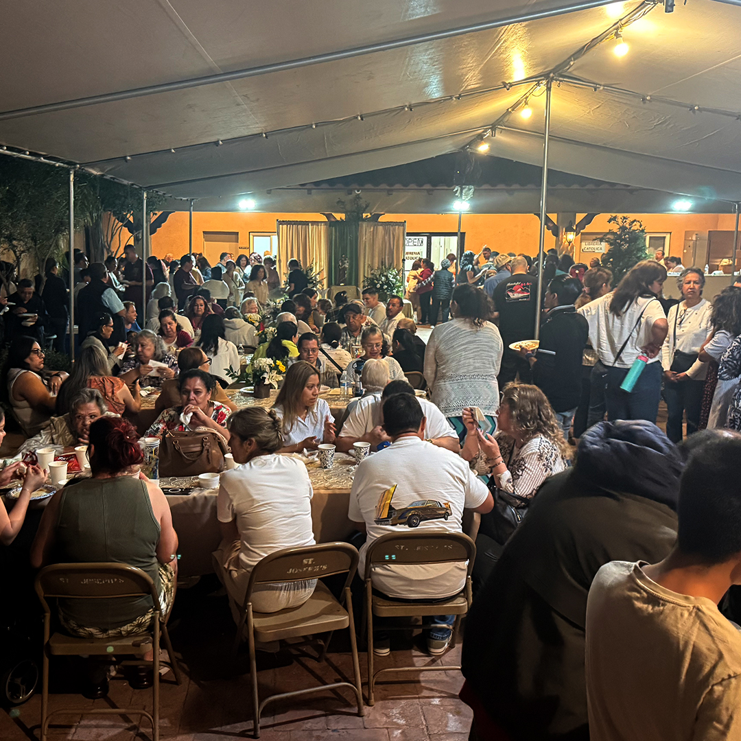 Thank you to all those who attended our St. Joseph Mass and participated in our Novena. We especially thank all our Parish ministries for coming together to provide an evening filled with prayer, delicious food, and good spirits!
Gracias a todos los que asistieron a nuestra misa de San José y participaron en nuestra novena. ¡Agradecemos especialmente a todos los grupos de la parroquia por unirse para ofrecernos una noche llena de oración, comida deliciosa!