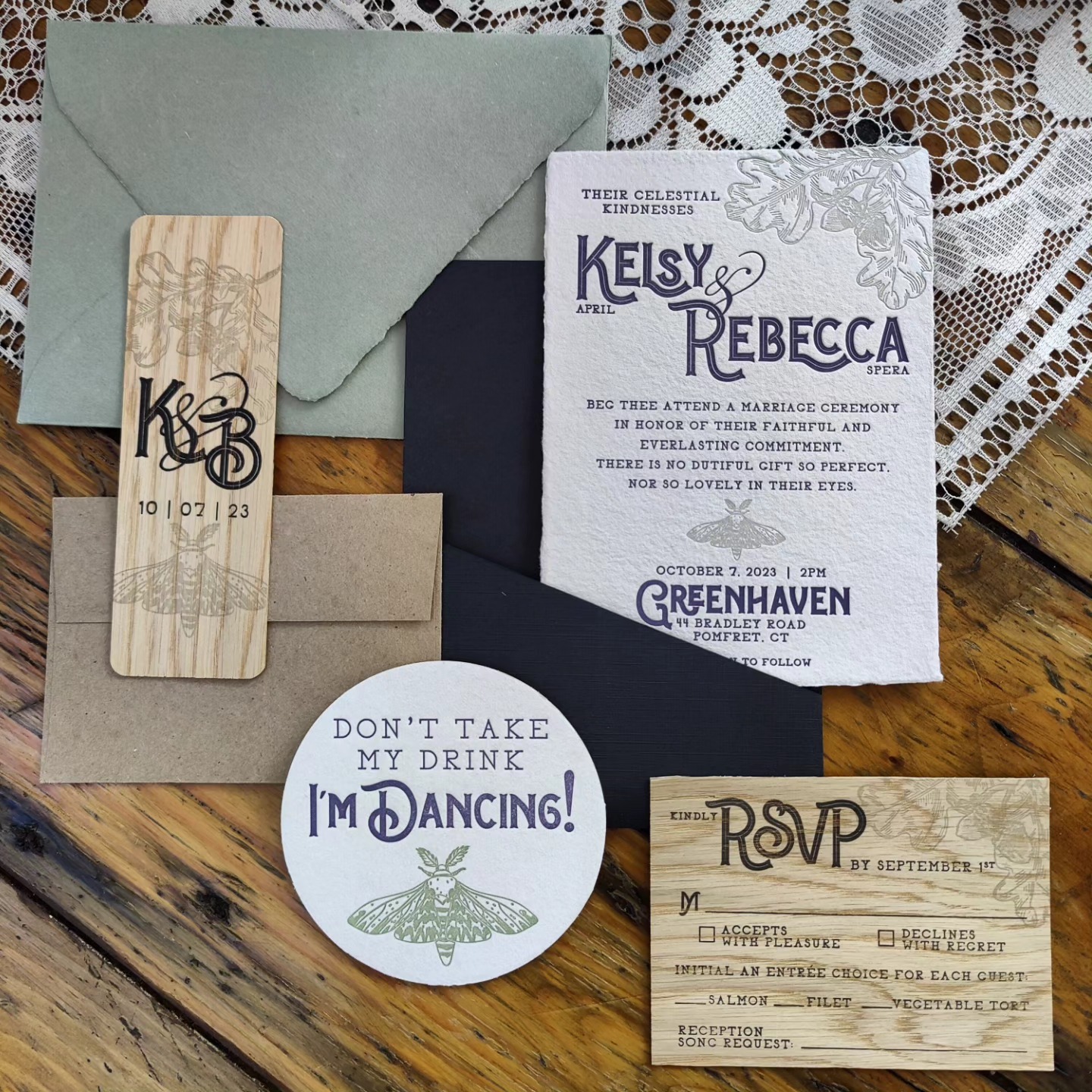 It's a big time of year for shopping, which reminds me of all the local RI/CT places that not only are great for gifts, but for wedding services as well.
✨Here at @maris.events, I love working with local vendors like @shuttlepressbindery, that create one of a kind experiences and bring clients' unique vision to life.
📜Dana at Shuttle Press & Bindery designs and presses invitations using antique equipment, but with a fresh and modern look. The design options are endless and her hands on consultation results in stunning and distinctive invitation sets that will make everyone on your guest list want to attend!
#velvetmill #eventplannerri #weddingcoordinator #letterpressinvitations #handmadeinvitations #uniqueweddinginvitations #weddingplannersoutheasternct #southeasternctweddings #newportweddings #rhodeislandweddings #unconventionalbride #intimategatherings #meaningfulgatherings