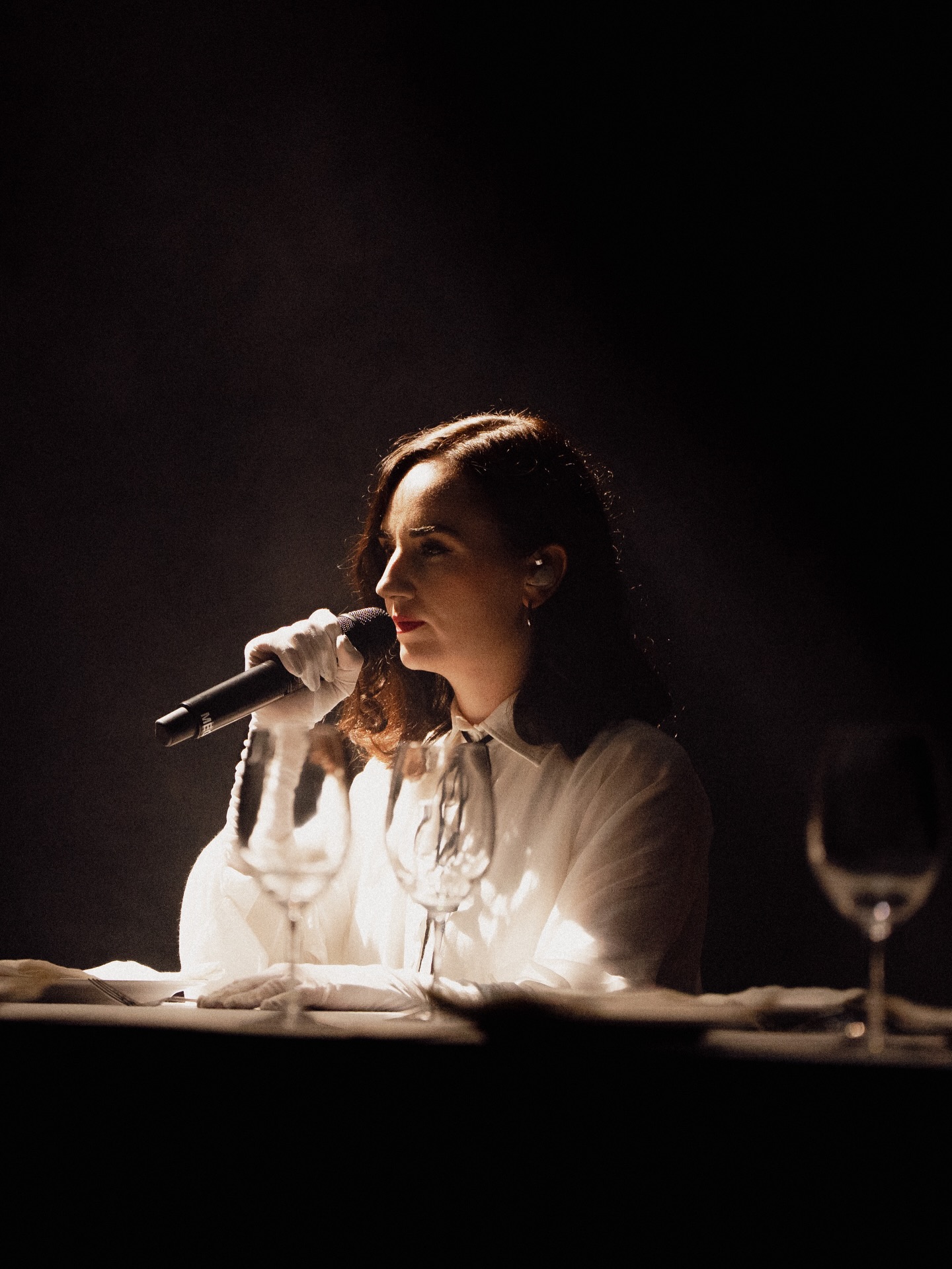 Those who caught a show on the recent Meg Mac It’s My Party Tour witnessed something truly incredible and an artist stepping into her power.
Voice like velvet, control like a surgeon, and a presence that pulls a room into complete stillness… then lifts it skyward. This is Meg Mac at her absolute peak.
If you were there, you know. If you weren’t…. there’s a review in the media centre with photos by @jaredhinz — link in bio. 🔗
#megmac #brisbanepowerhouse #waxxlivereview #livemusic #livemusicphotography