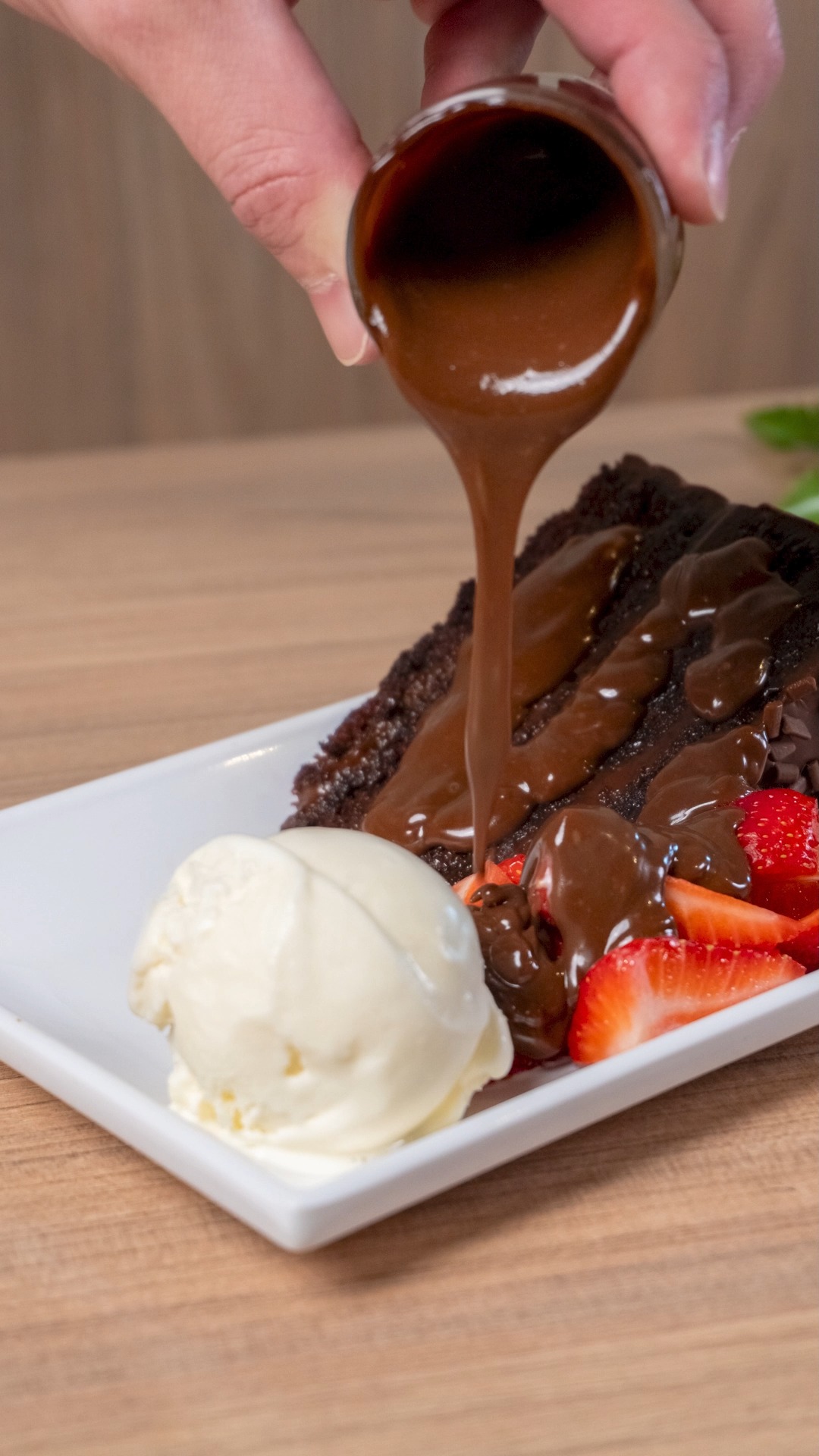 Confessa, minha filha⊠ta desejando nossa Fatia Suprema nĂ©? đđ°
đ” Delivery ou Retirada: Link na Bio
â°Seg. a Sex. das 11h Ă s 21h
âSĂĄb., Dom. e feriados: Fechado
#SweetSkull #ConfeitariaSkull #sobremesa #sorvete #bolo #doce