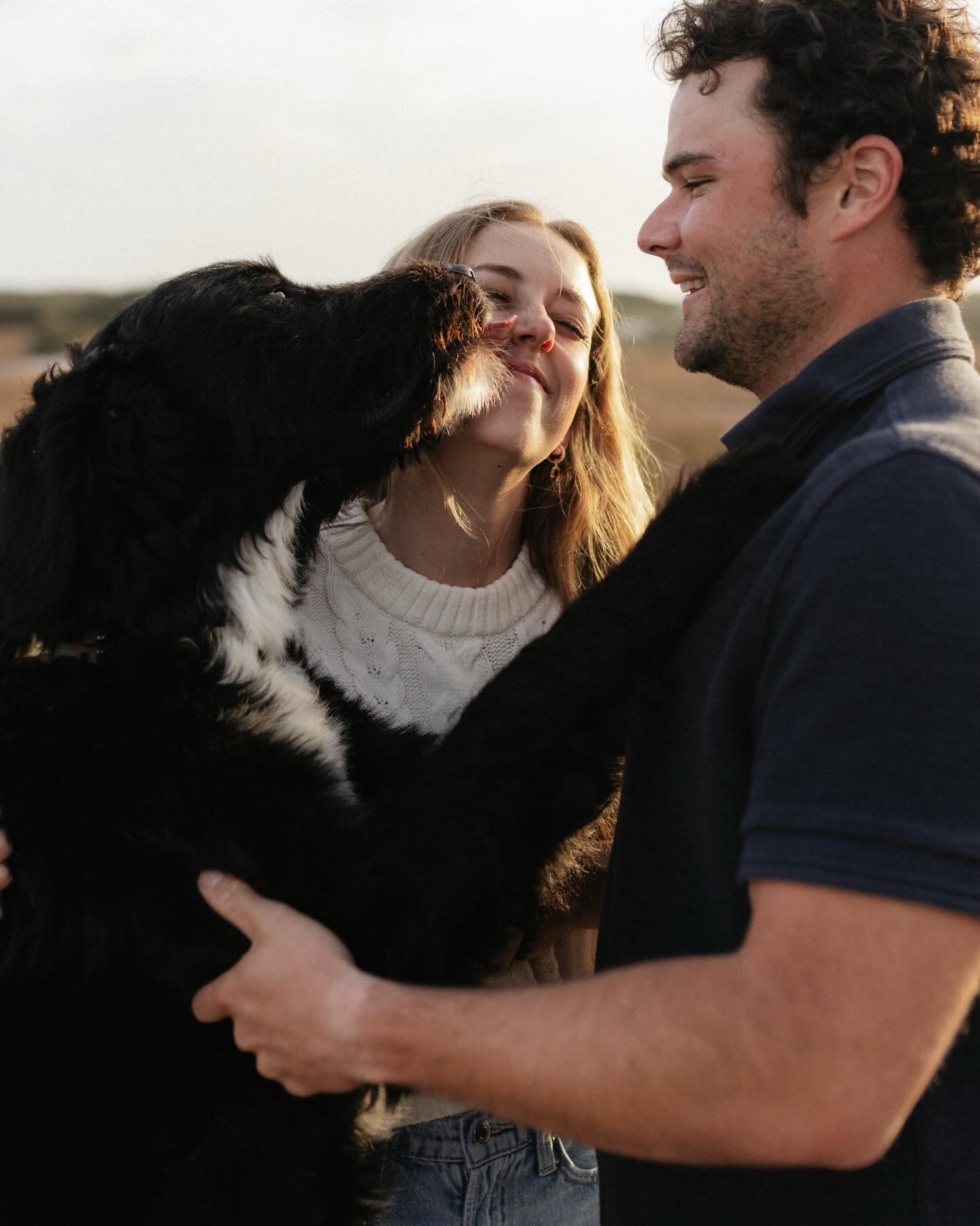 three’s company 🐶
#pensacolaphotographer #alynnephotography
Keywords: photographer, couple, photoshoot, Pensacola, Florida, beach